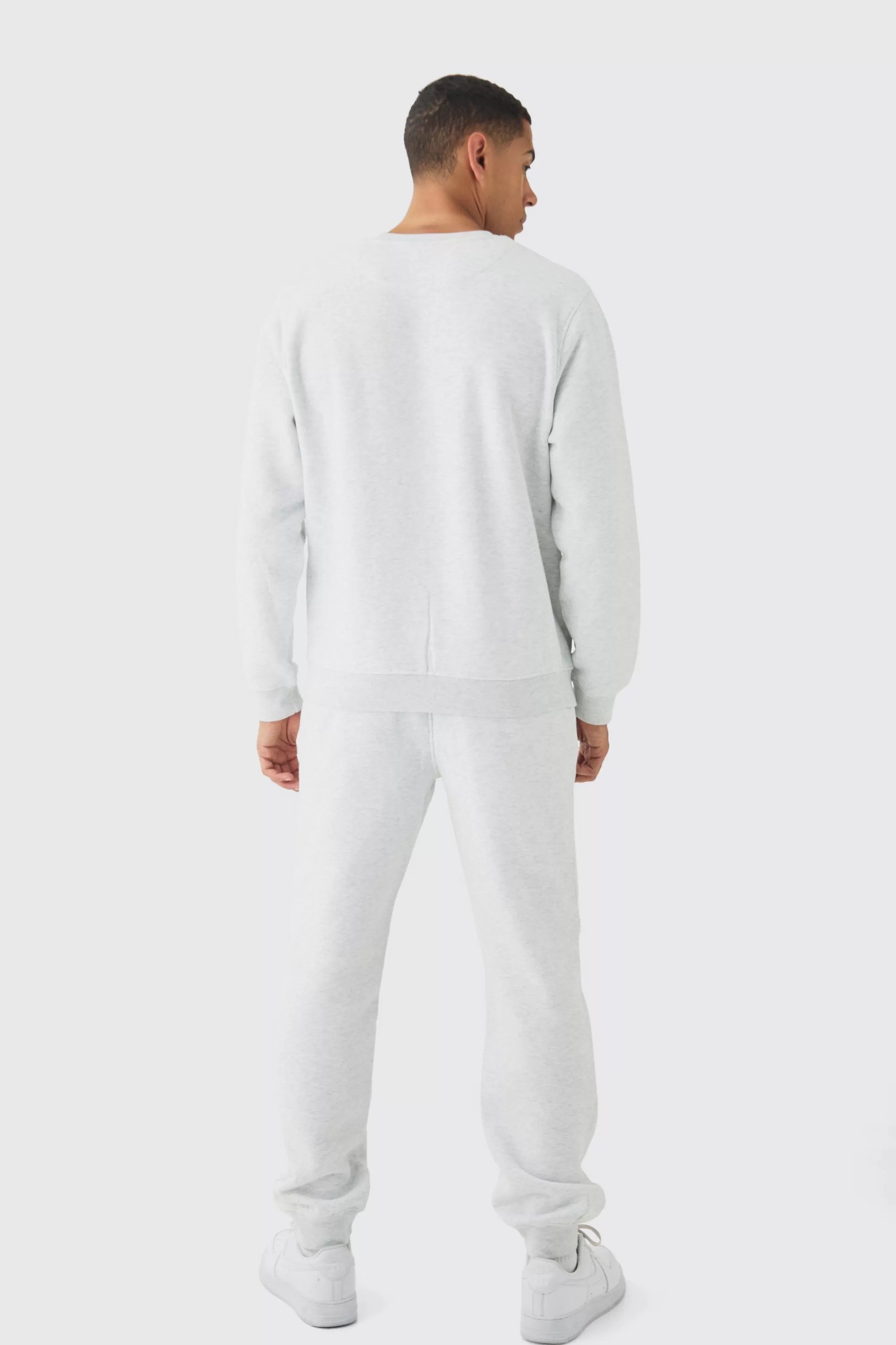 boohooMAN 330GSM Man Signature Regular Fit Joggers | UK