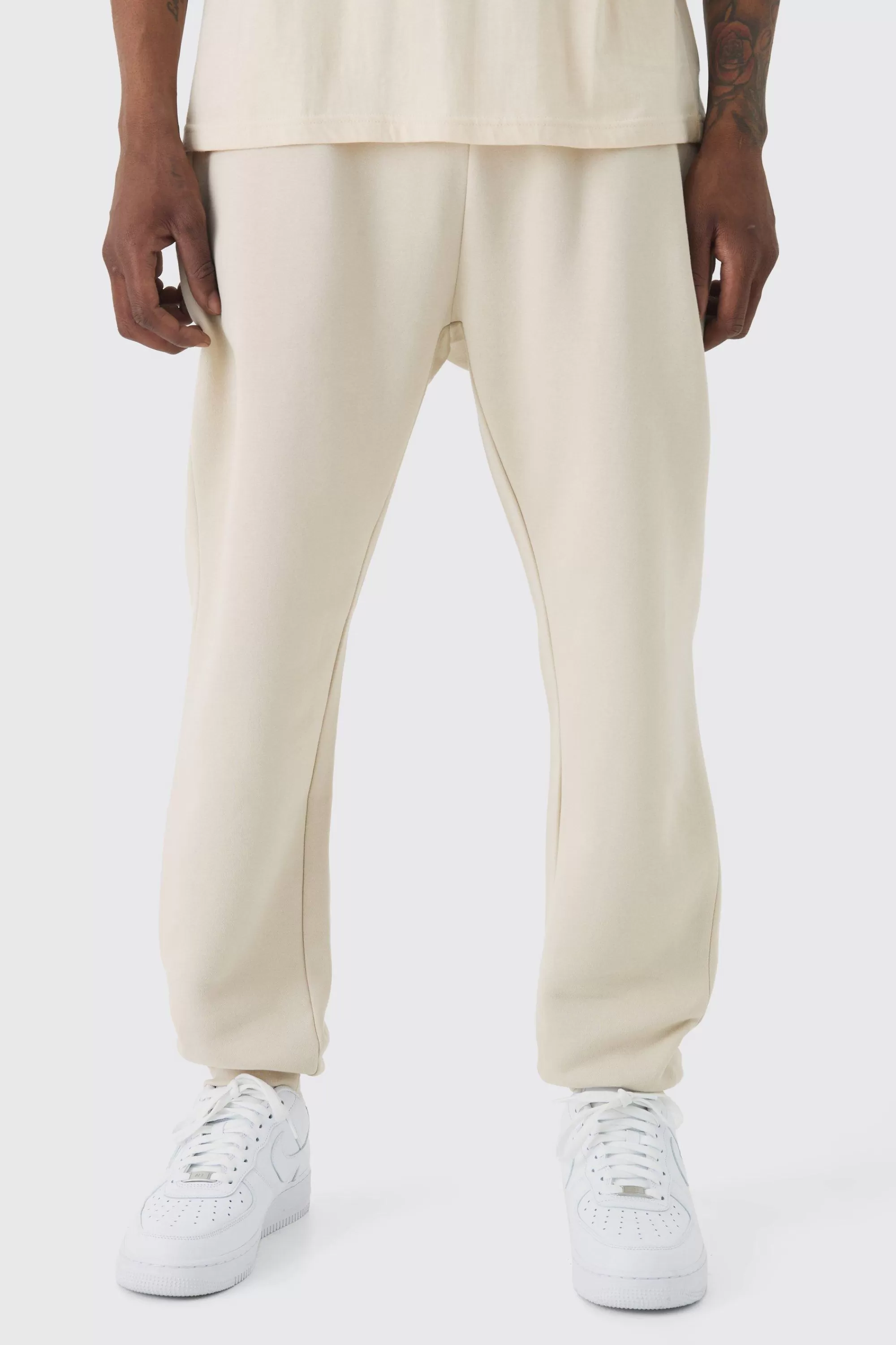 boohooMAN 330GSM Regular Fit Basic Jogger | UK