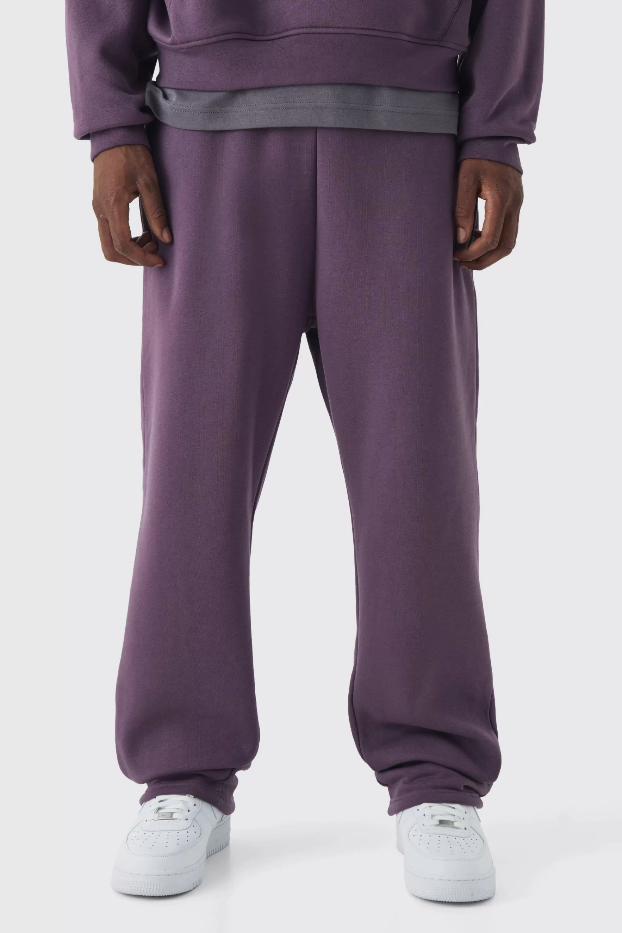 boohooMAN 330GSM Relaxed Fit Basic Jogger | UK