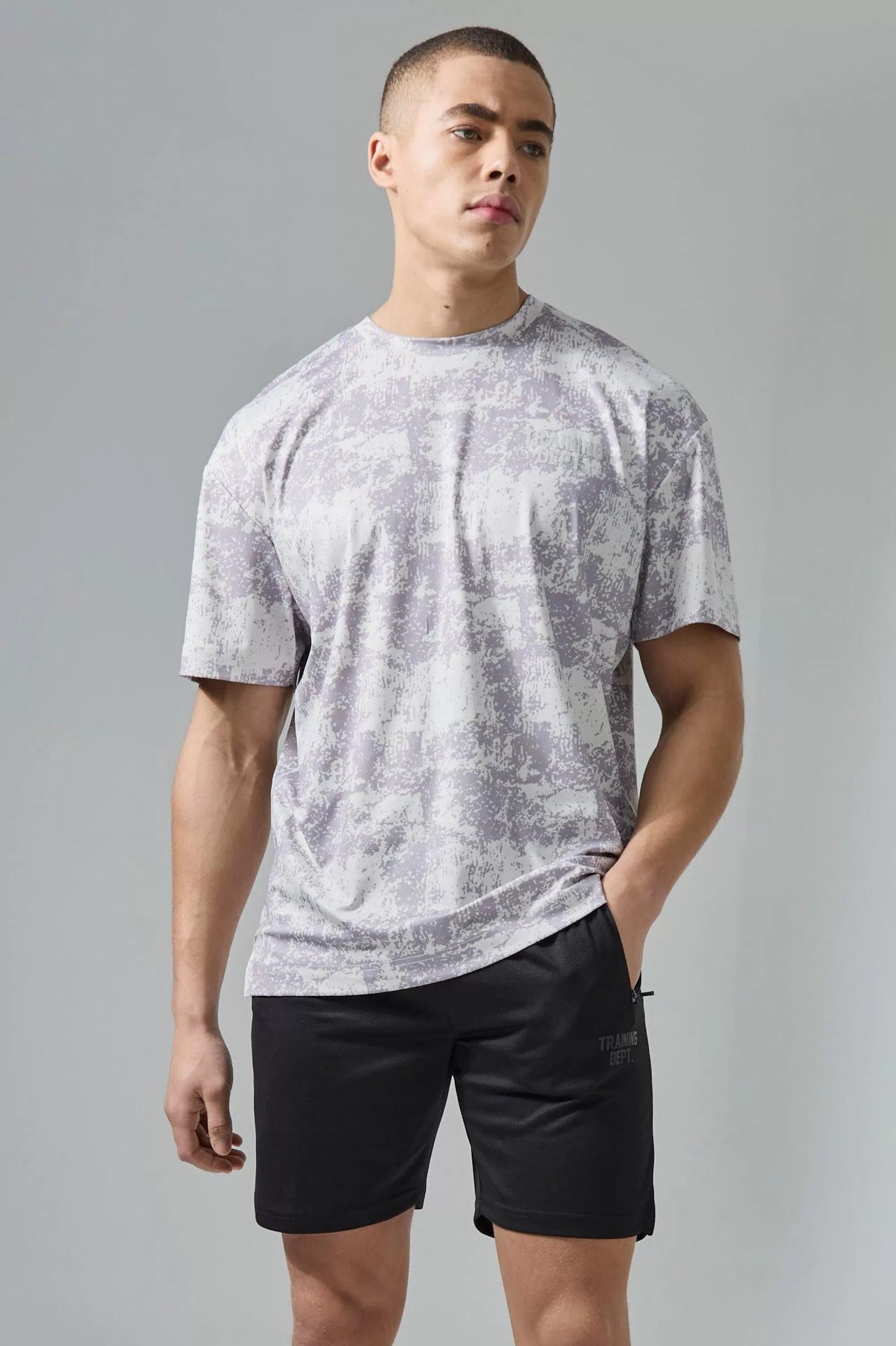 boohooMAN Active Training Dept Camo Oversized T-shirt Short Set | UK