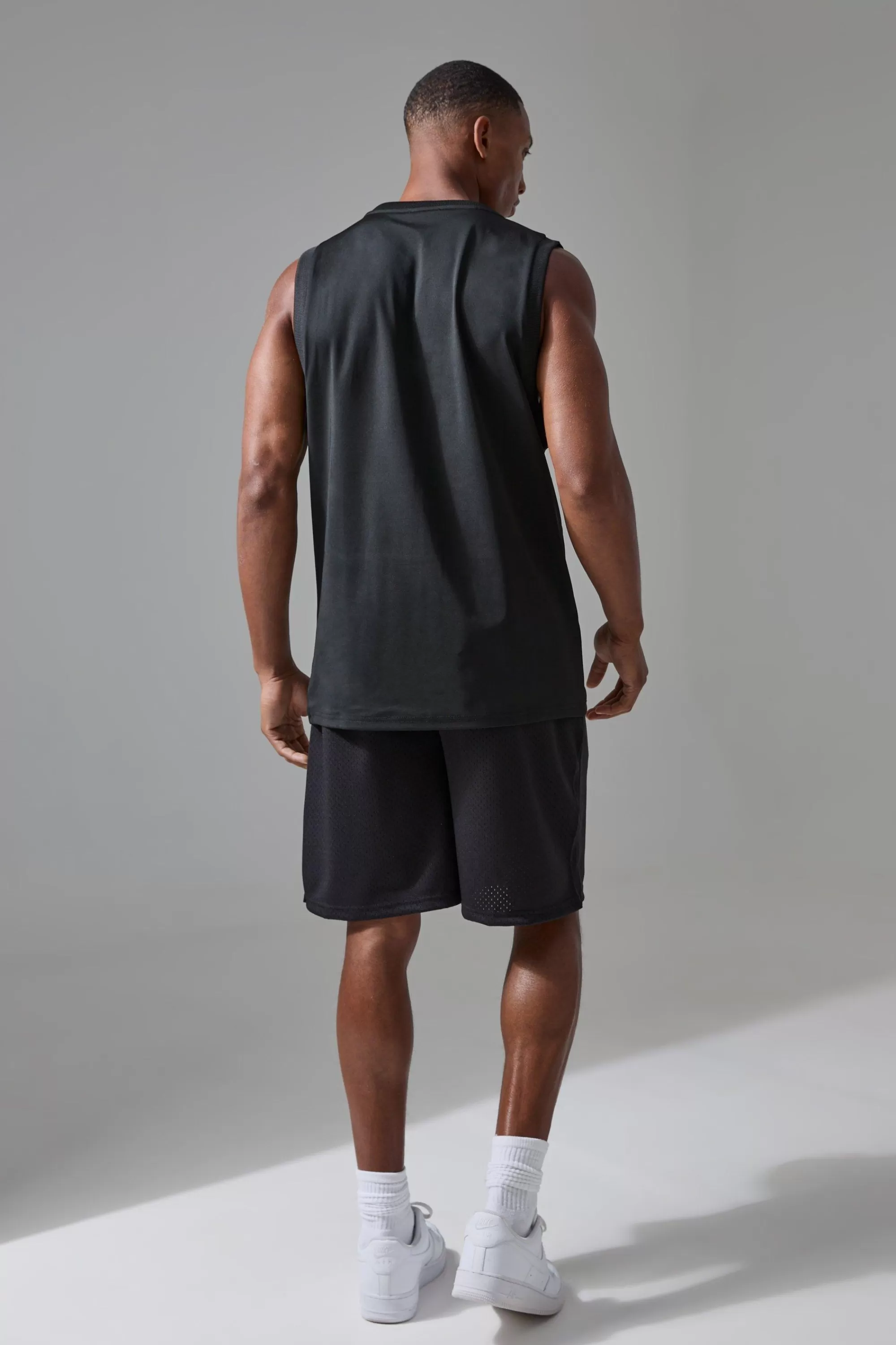 boohooMAN Active Training Dept Oversized Mesh 9inch Basketball Short | UK