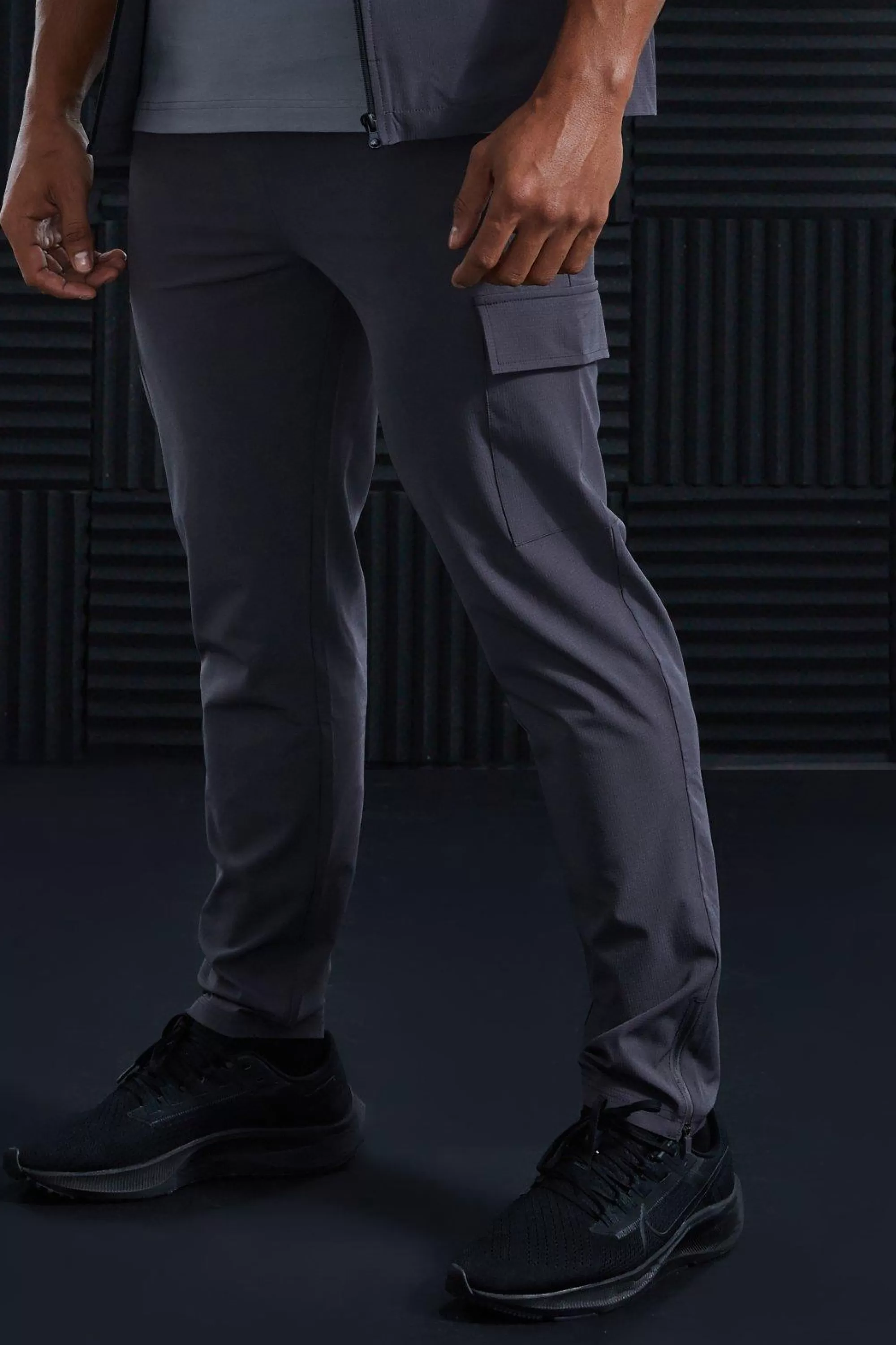 boohooMAN Active Training Dept Tapered Cargo Joggers | UK