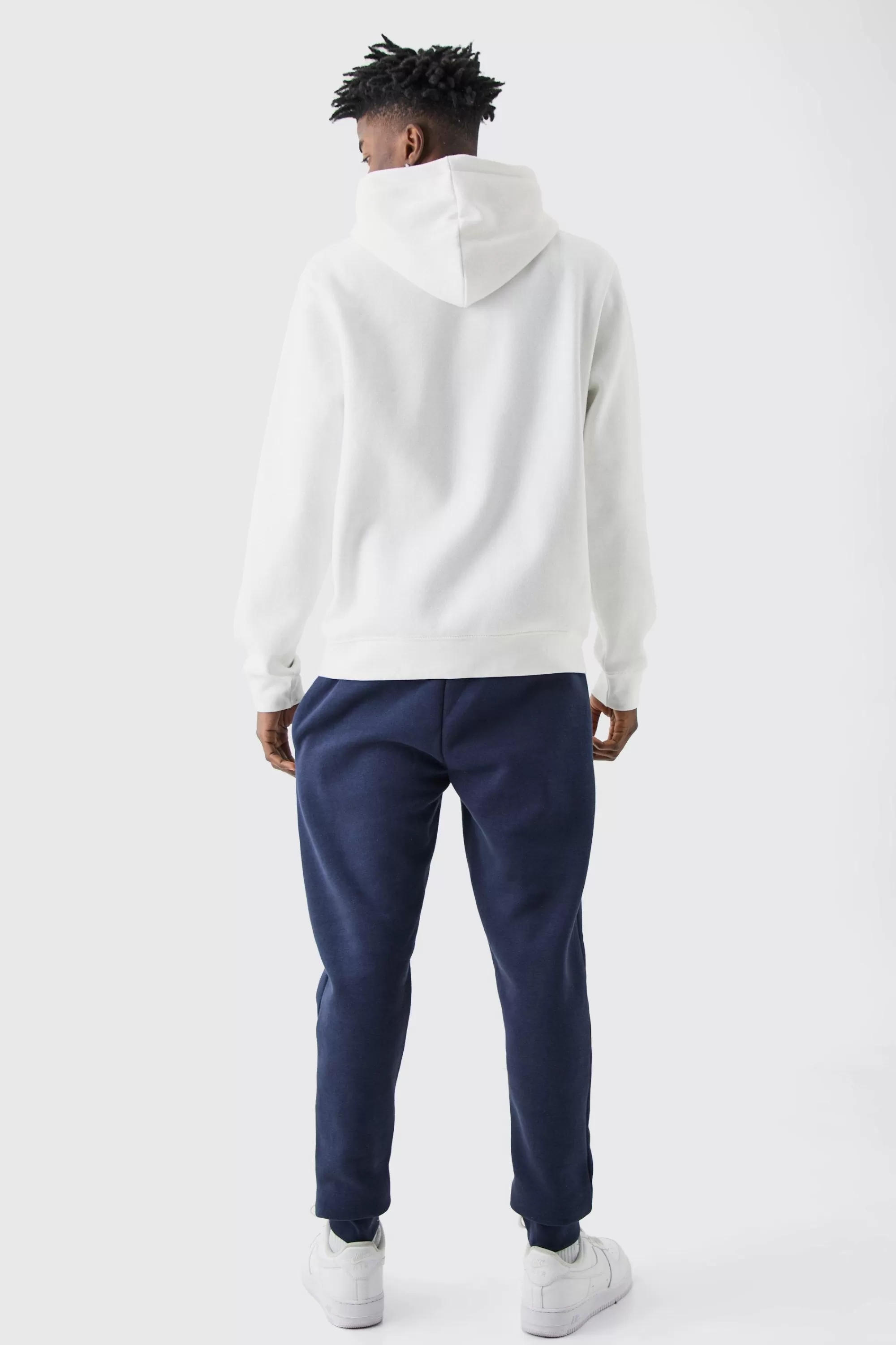 boohooMAN Basic Skinny Fit Jogger | UK