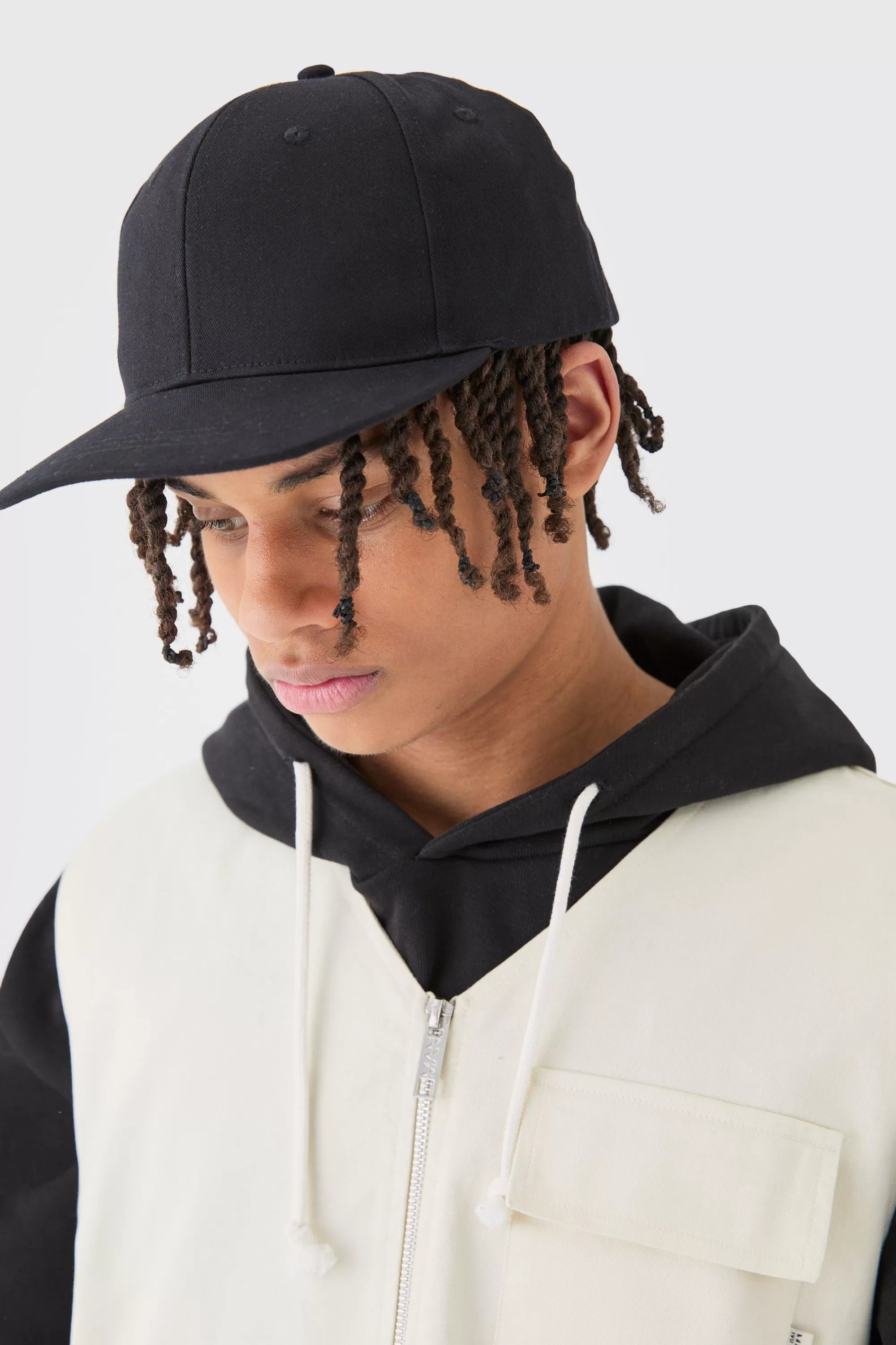 boohooMAN Basic Snapback Cap In | UK