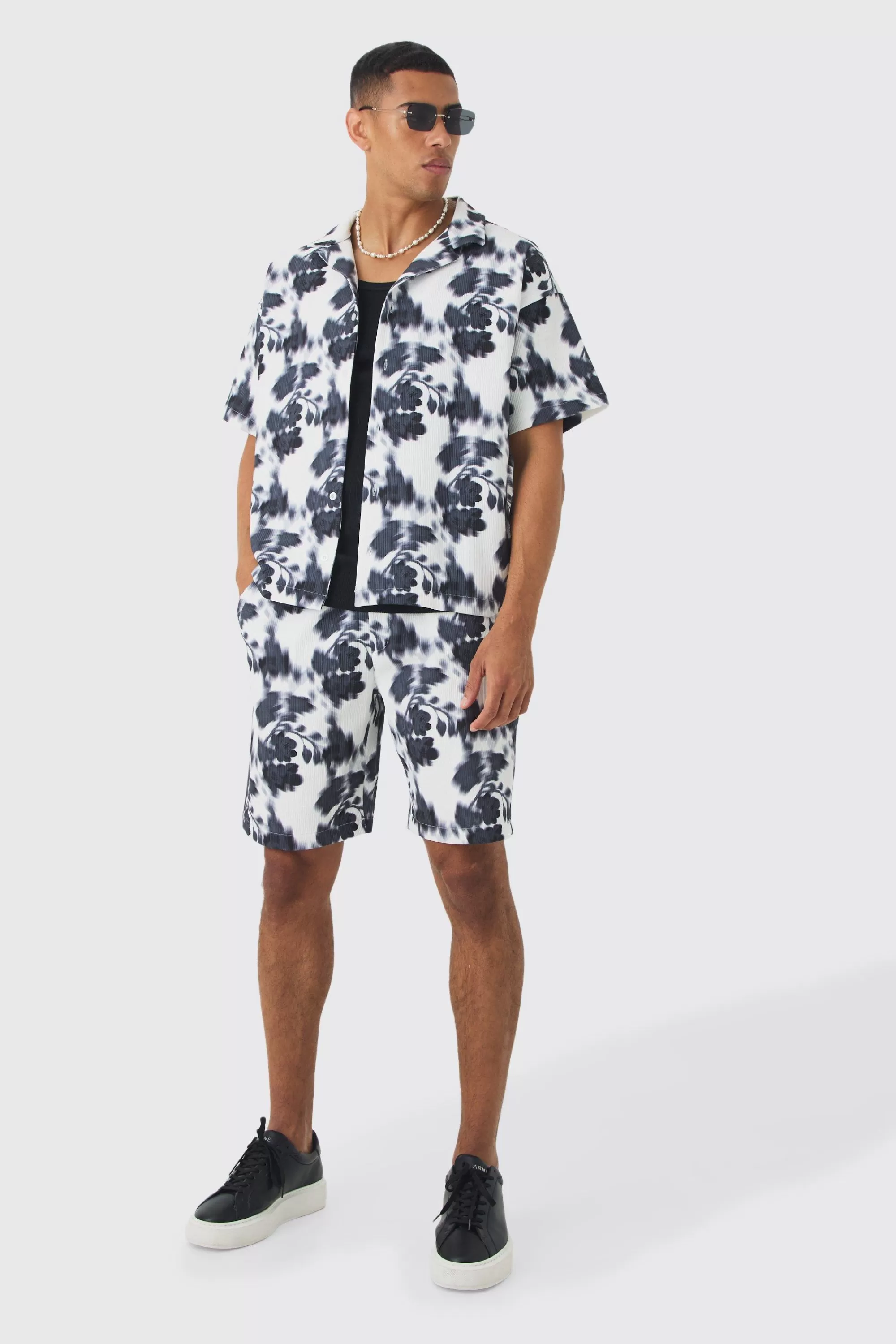 boohooMAN Boxy Abstract Floral Printed Pleated Shirt & Short | UK