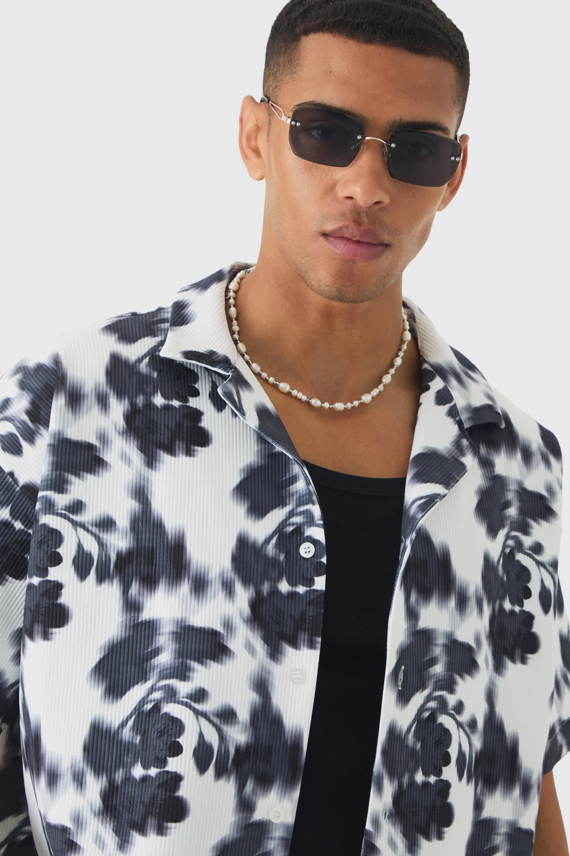 boohooMAN Boxy Abstract Floral Printed Pleated Shirt & Short | UK
