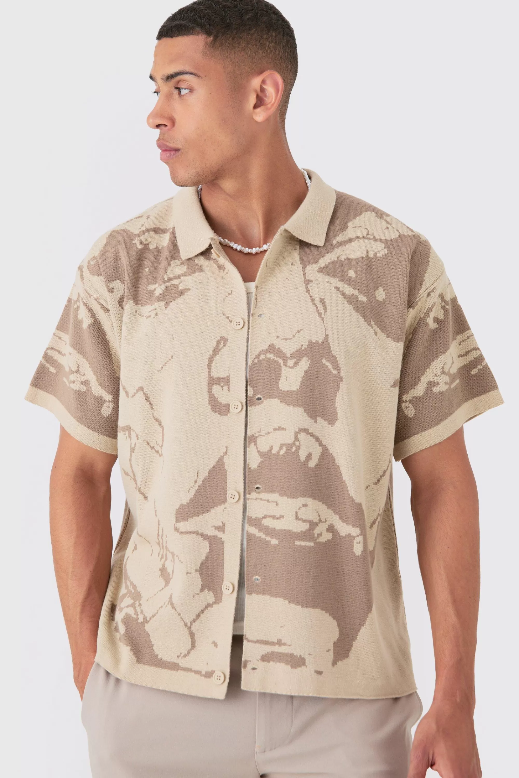 boohooMAN Boxy Fit Line Drawing Knitted Shirt | UK