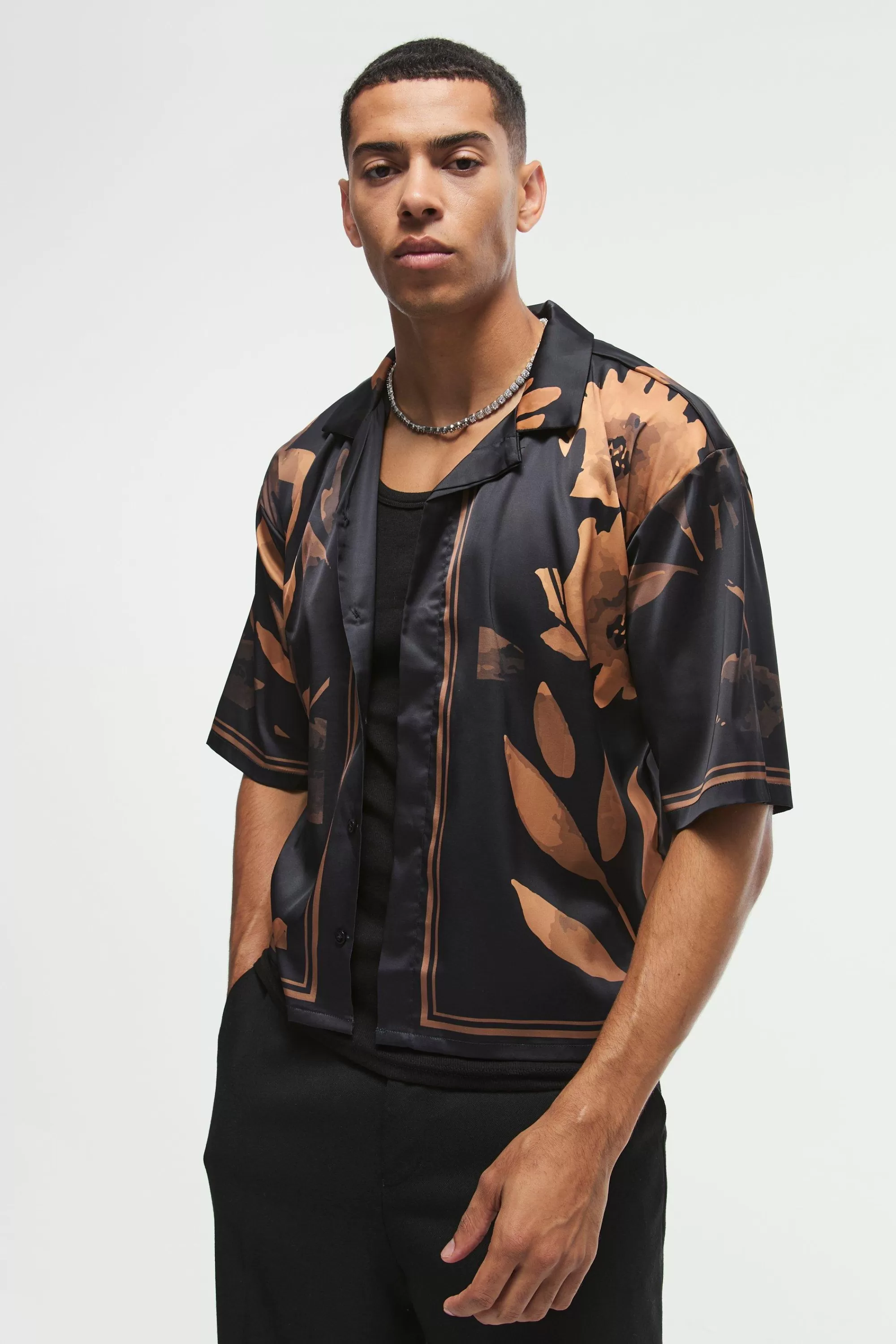 boohooMAN Boxy Printed Satin Revere Short Sleeve Shirt | UK