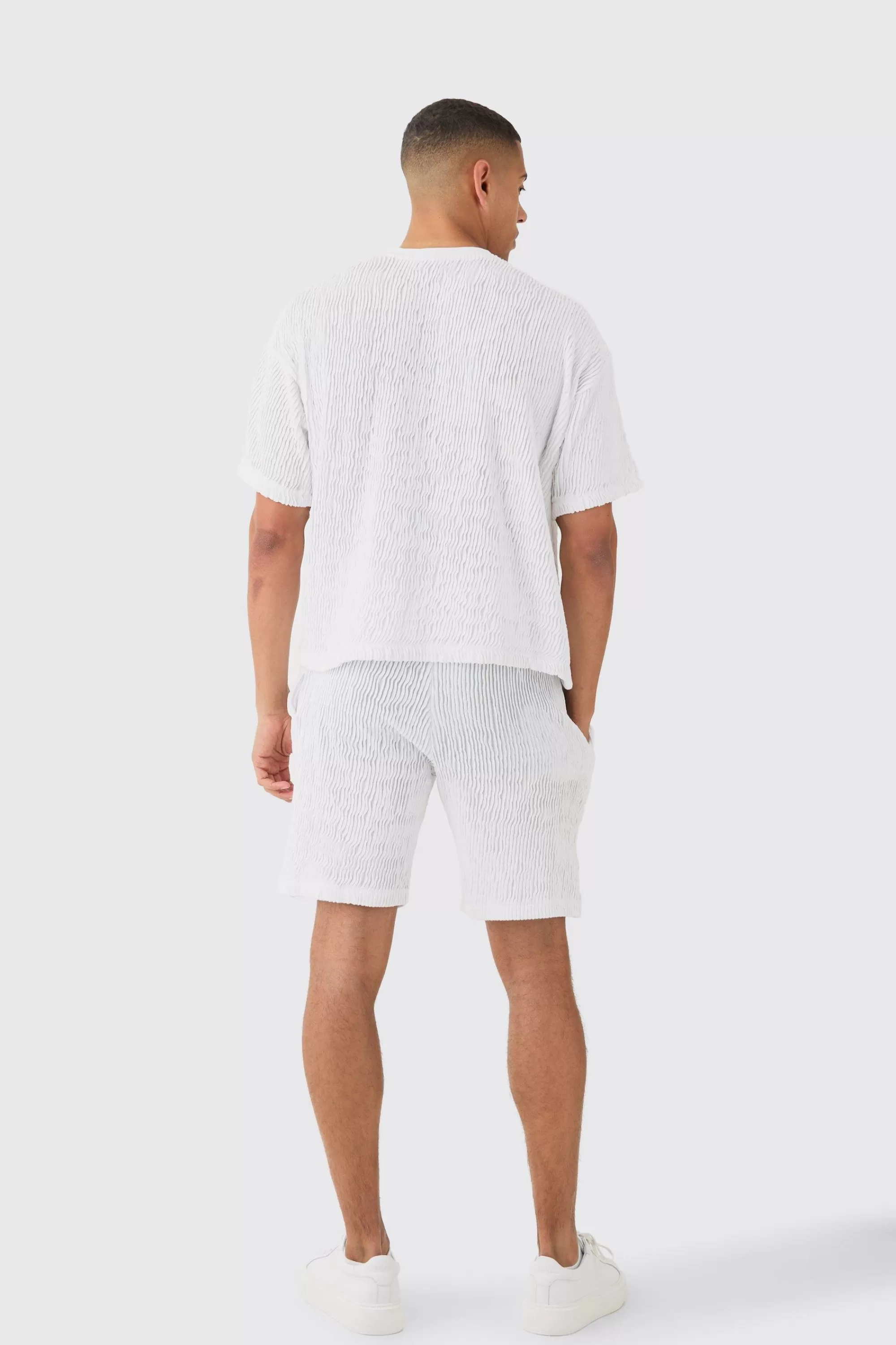 boohooMAN Boxy Ripple Pleated T-shirt And Short | UK