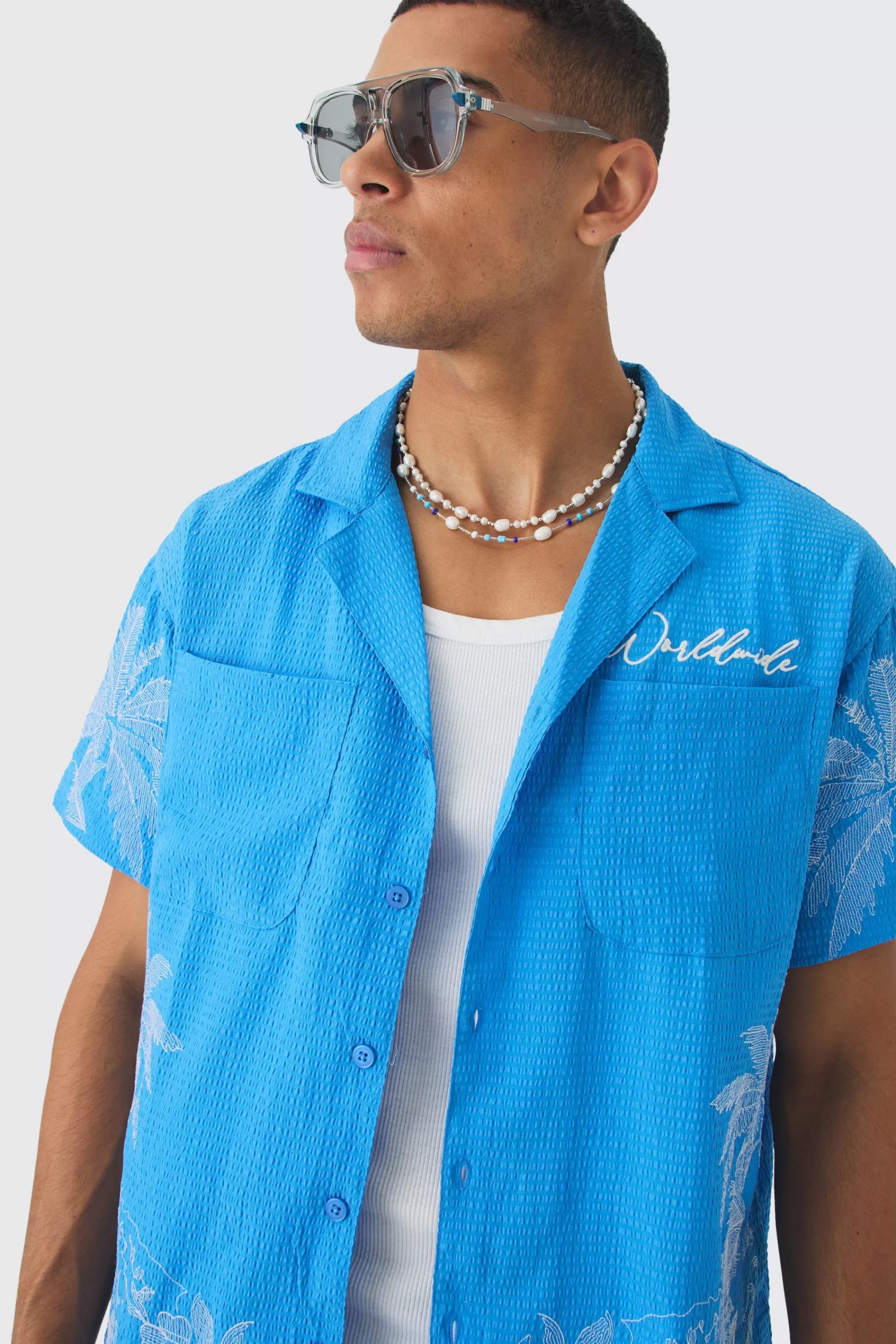 boohooMAN Boxy Seersucker Embroidered Floral Shirt & Short Set | UK