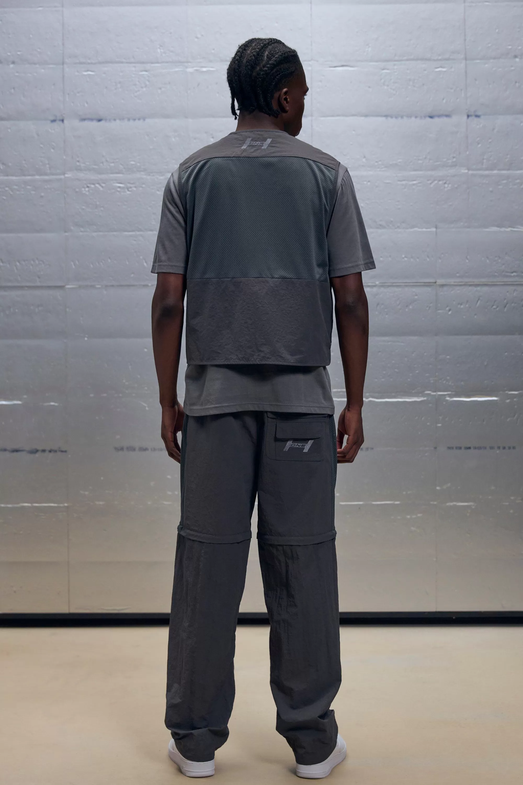 boohooMAN Boxy Utility Mesh Cargo Pocket Vest & Zip Off Trouser Set | UK