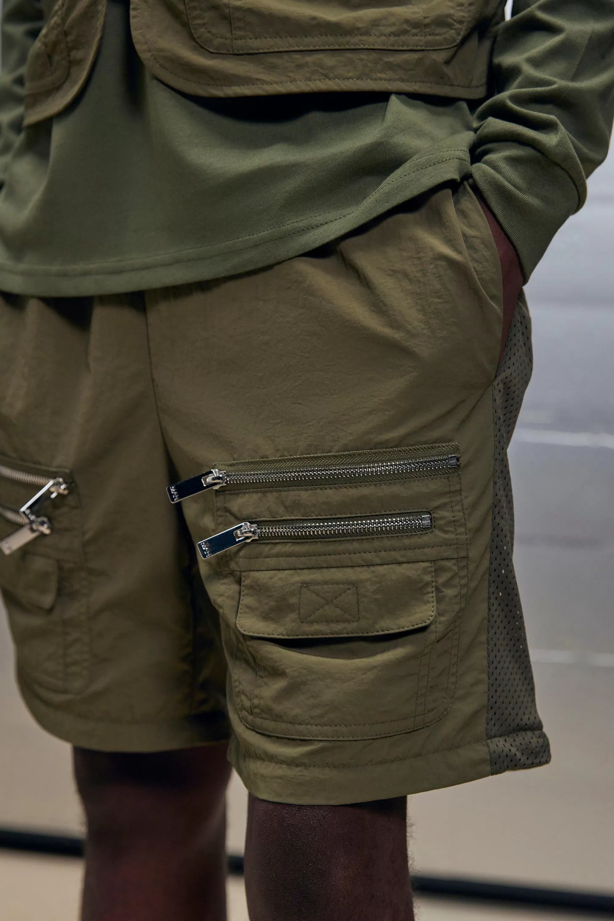 boohooMAN Boxy Utility Mesh Cargo Pocket Vest & Zip Off Trouser Set | UK