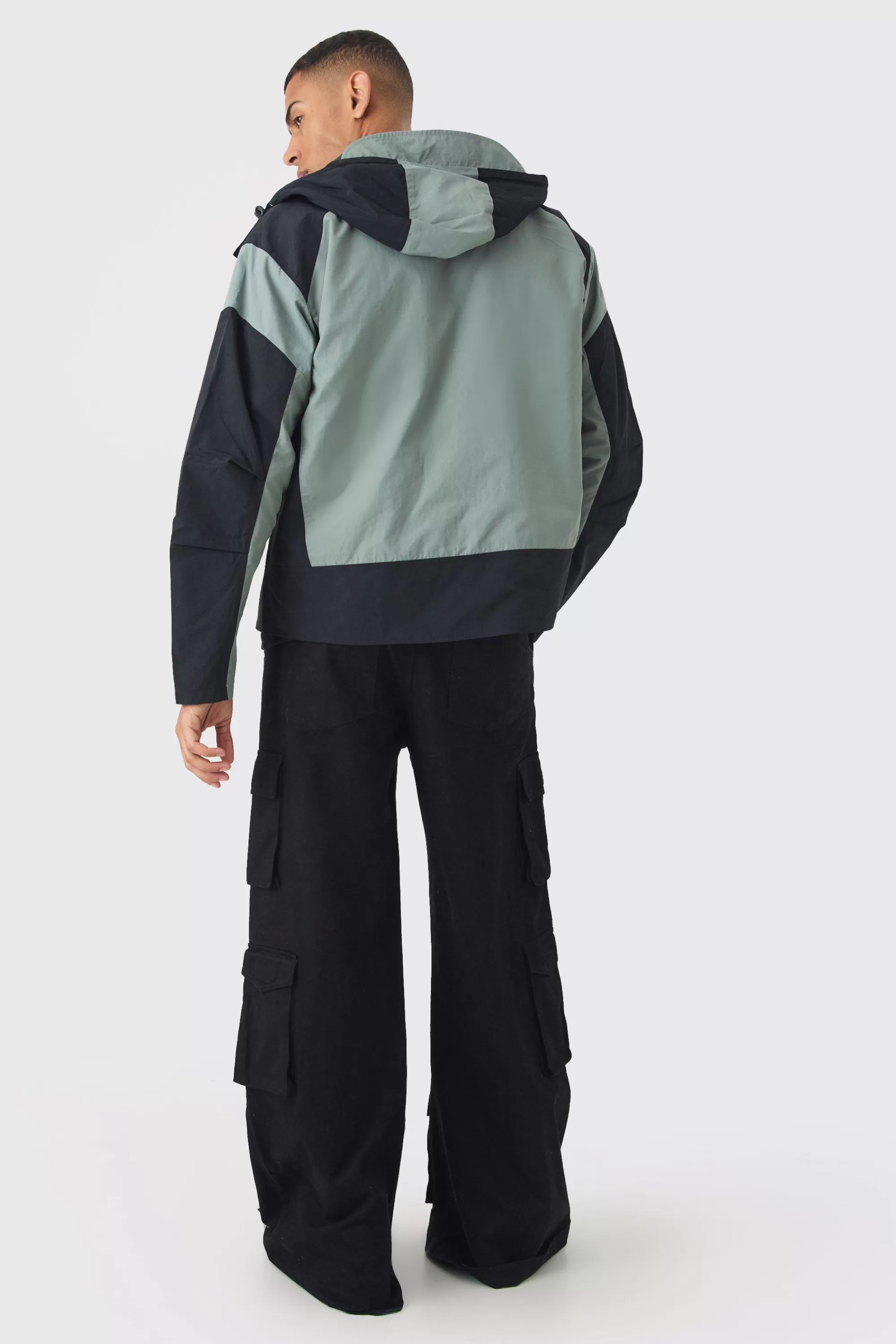 boohooMAN Colourblock Hooded Tech Windbreaker In | UK