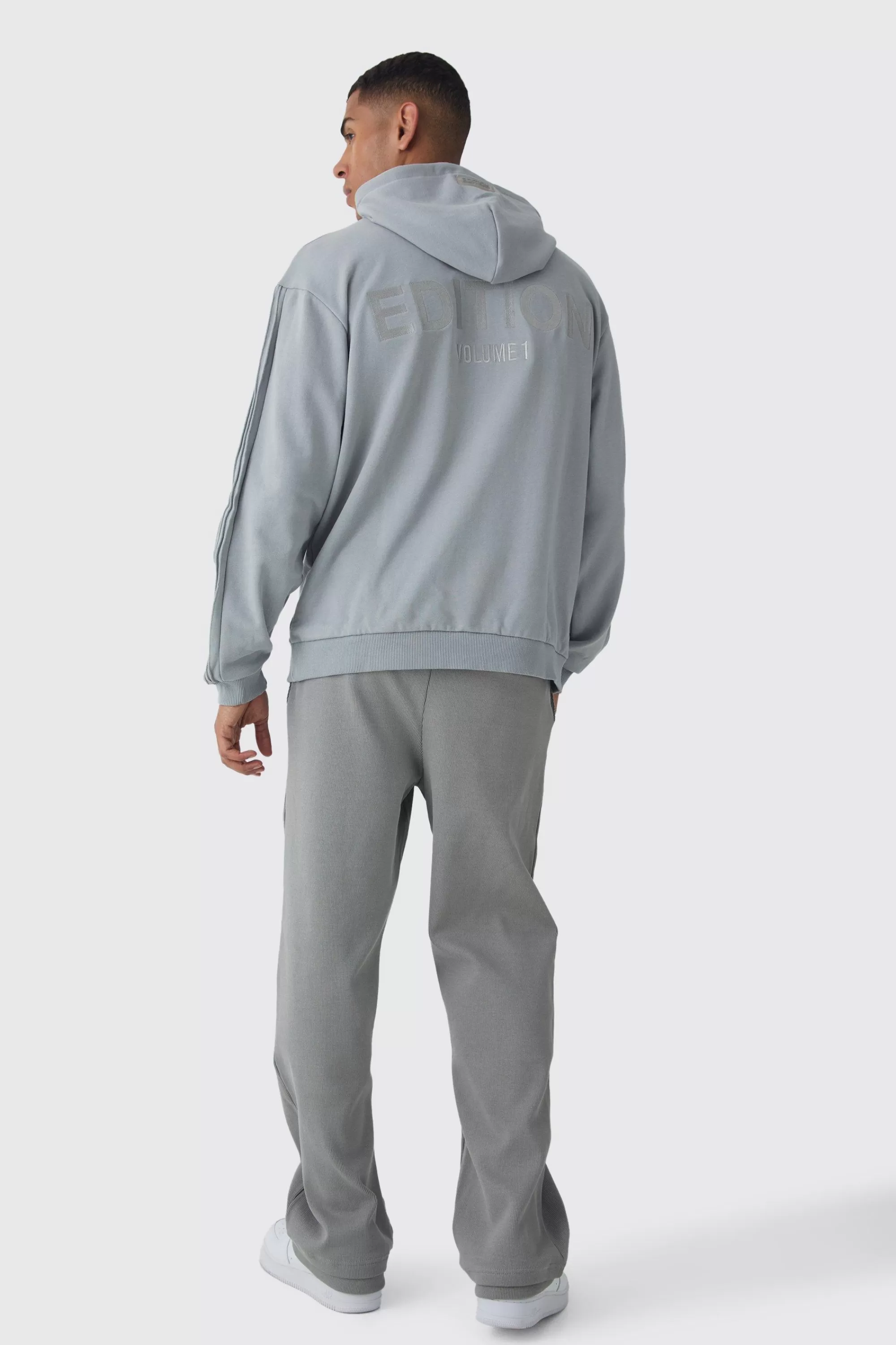 boohooMAN EDITION Oversized Heavyweight 1/4 Zip Pintuck Hoodie | UK