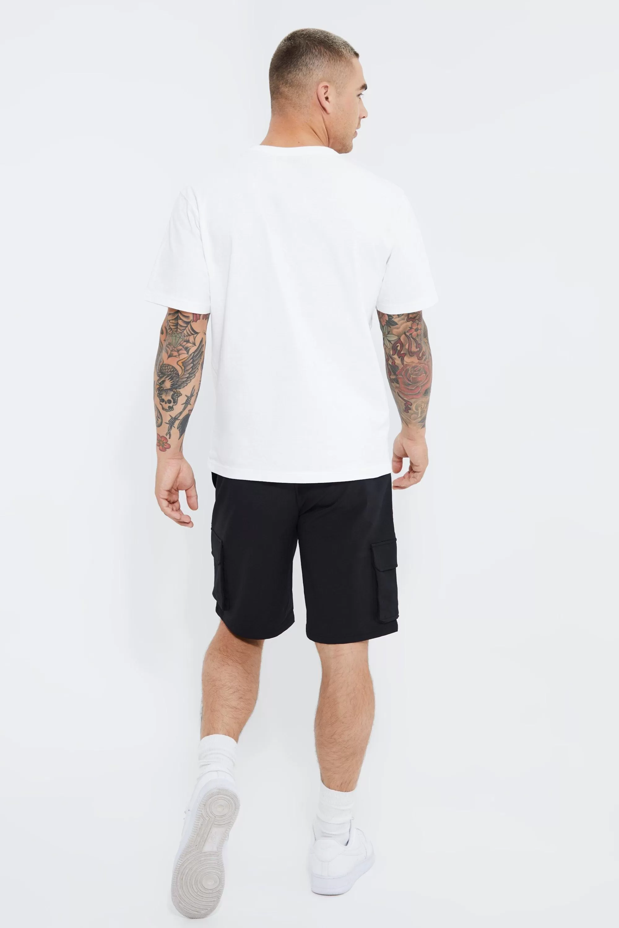 boohooMAN Elasticated Relaxed Cargo Stretch Short | UK