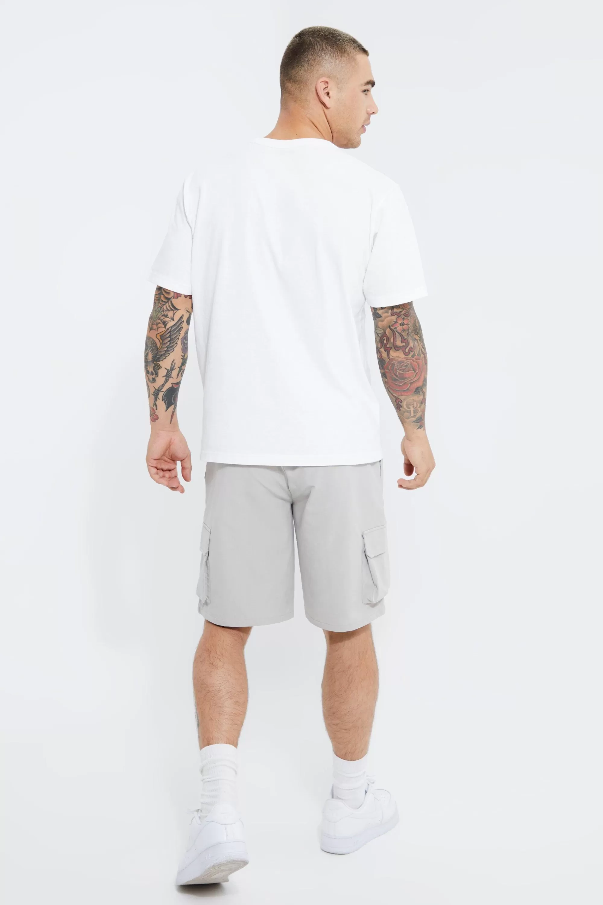 boohooMAN Elasticated Relaxed Cargo Stretch Short | UK