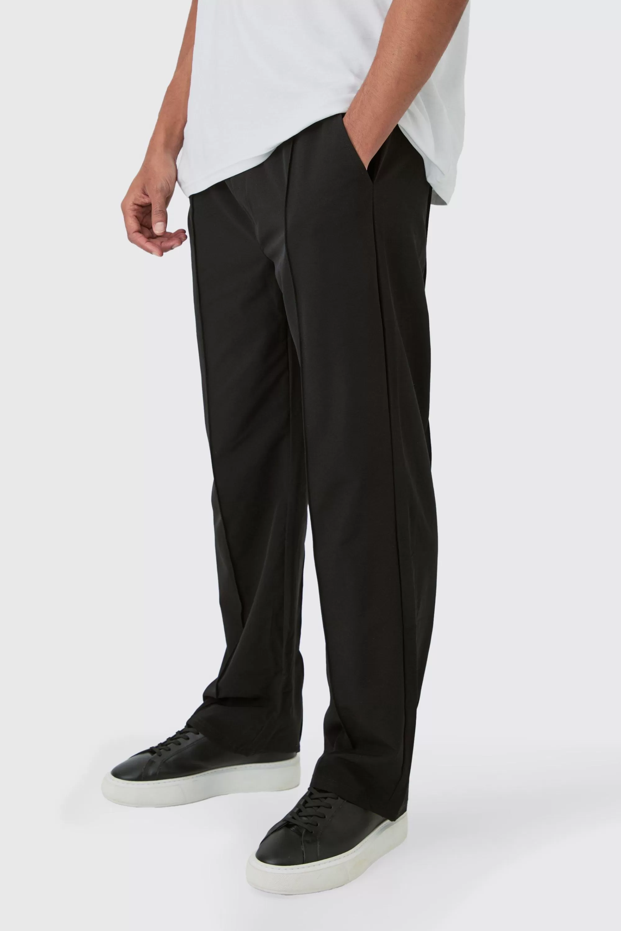 boohooMAN Elasticated Technical Stretch Relaxed Pintuck Trouser | UK
