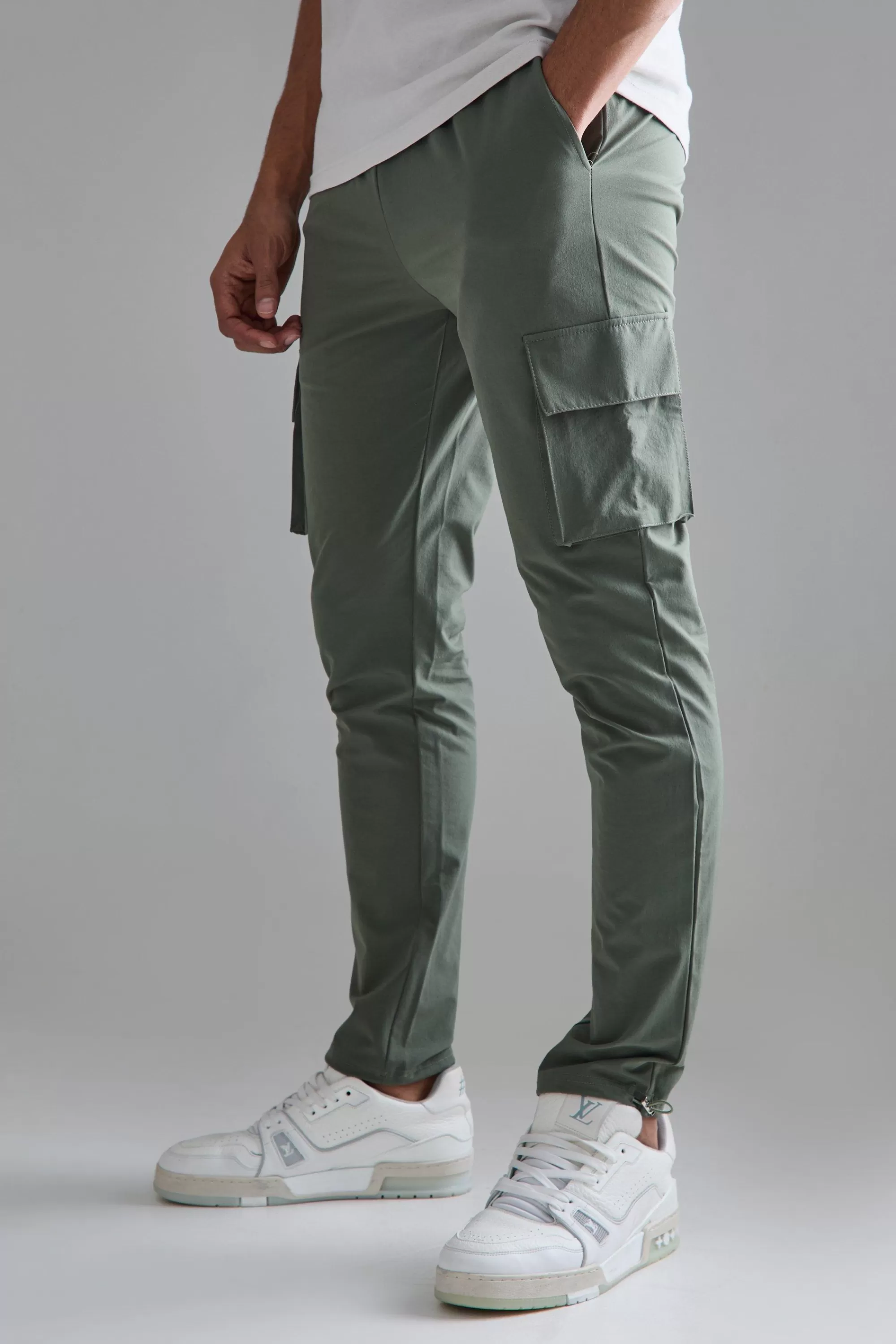 boohooMAN Elasticated Technical Stretch Skinny Cargo Trouser | UK