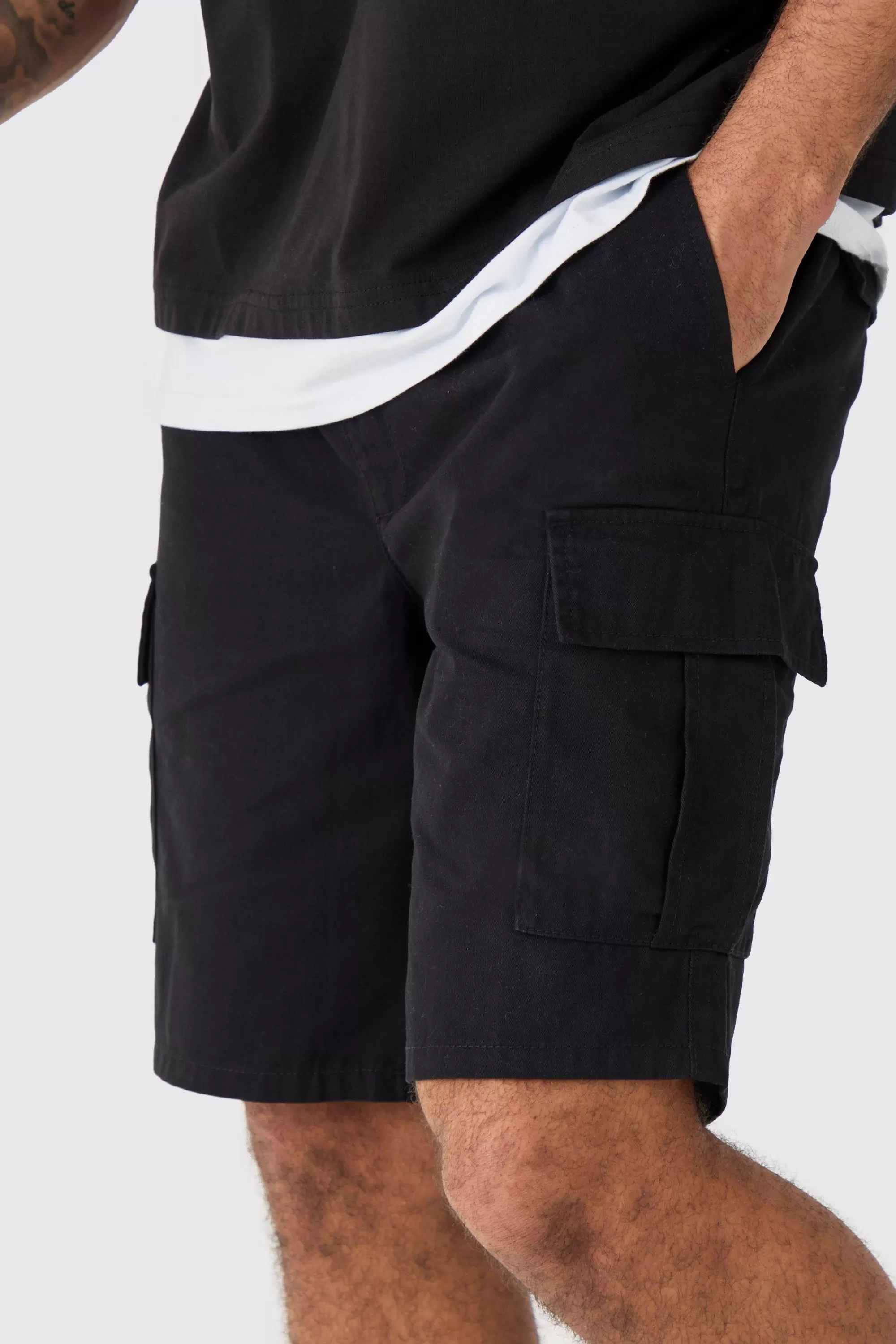 boohooMAN Elasticated Waist Relaxed Fit Cargo Shorts | UK
