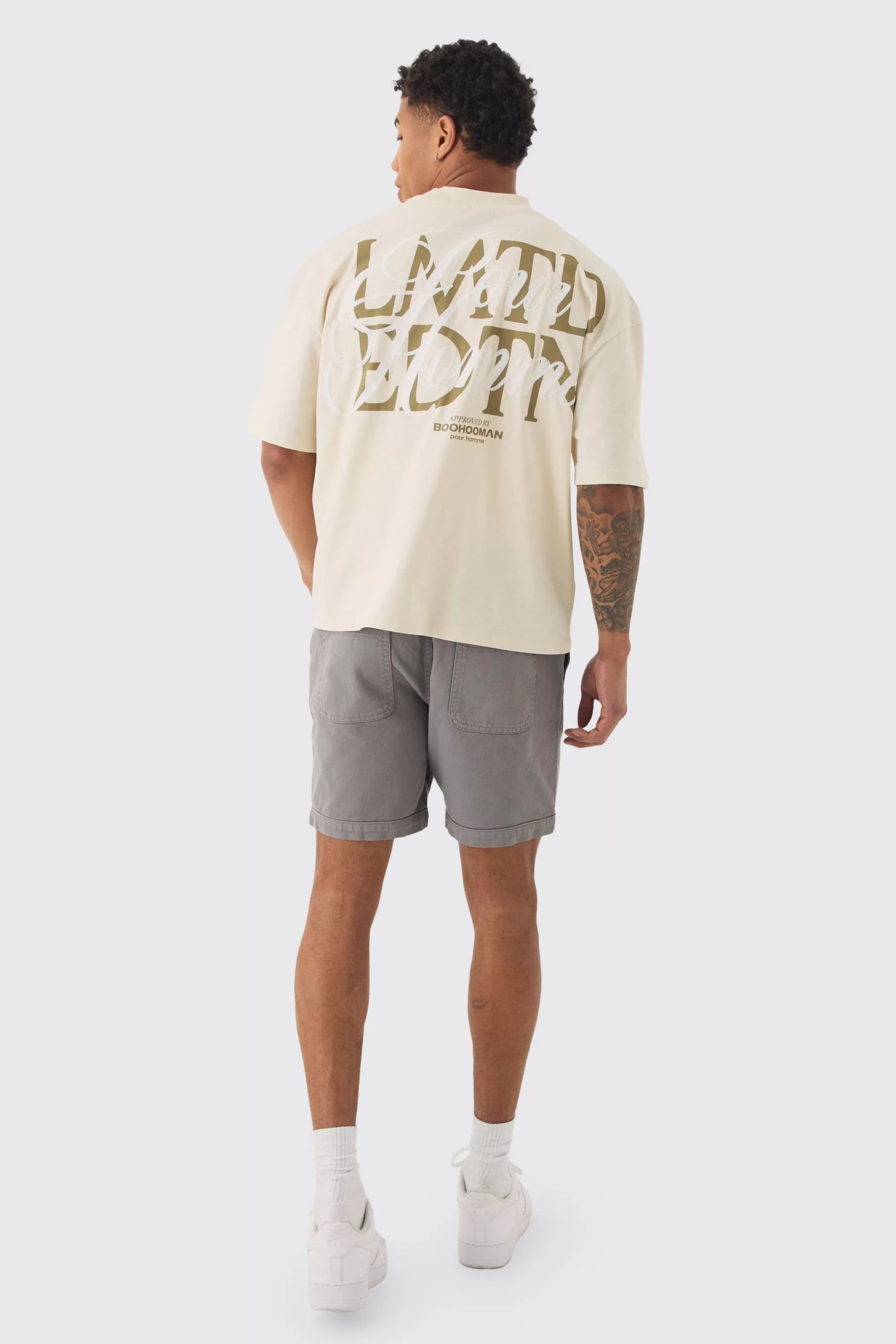 boohooMAN Elasticated Waist Contrast Drawcord Relaxed Pintuck Shorts | UK