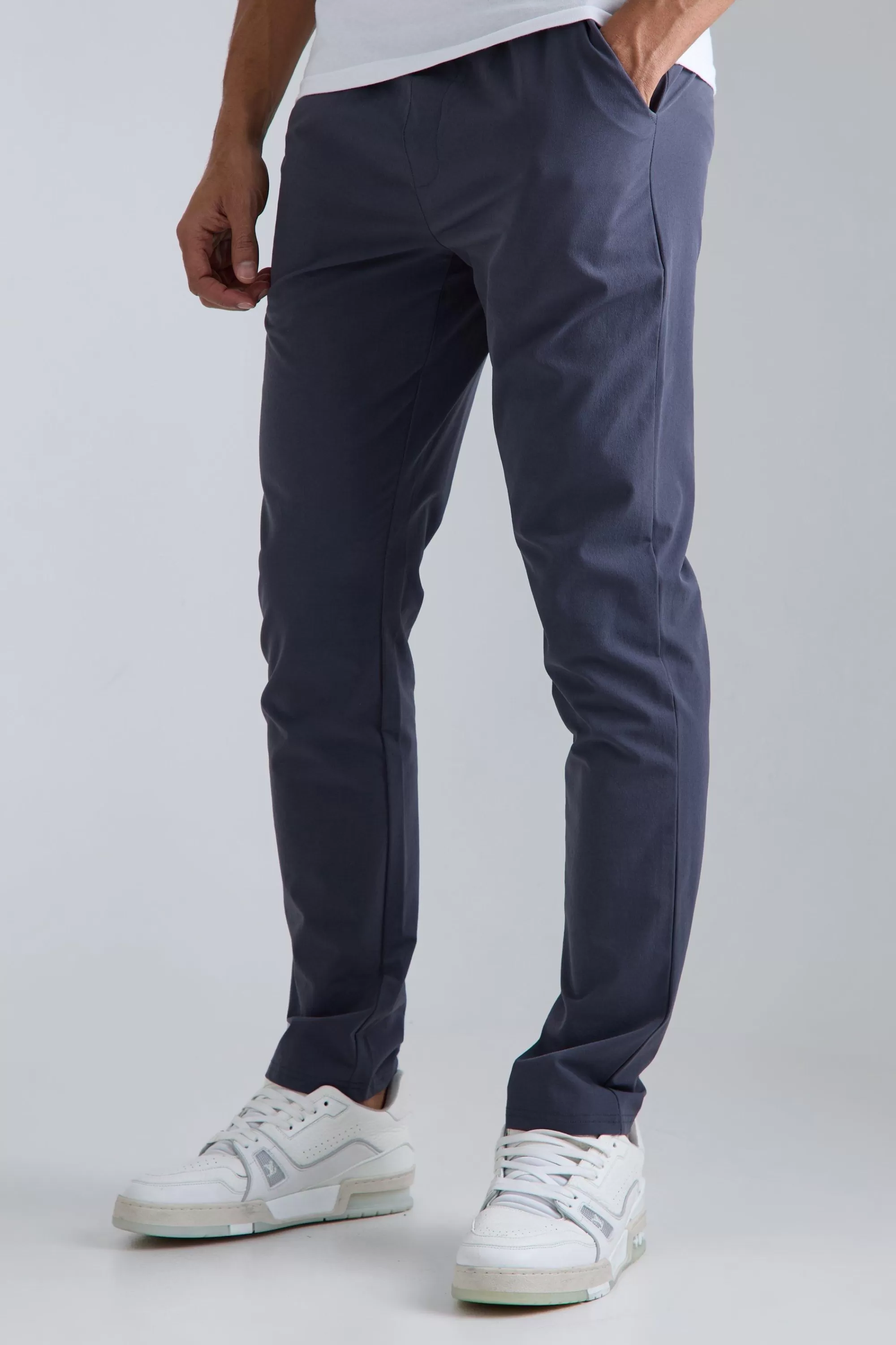 boohooMAN Elasticated Waist Golf Technical Stretch Slim Trouser | UK