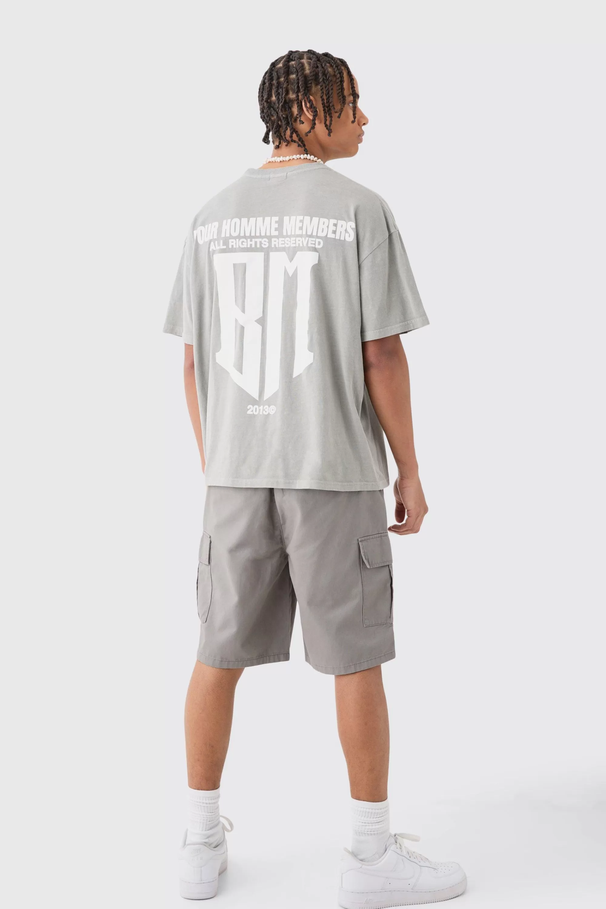 boohooMAN Elasticated Waist Relaxed Fit Cargo Shorts | UK