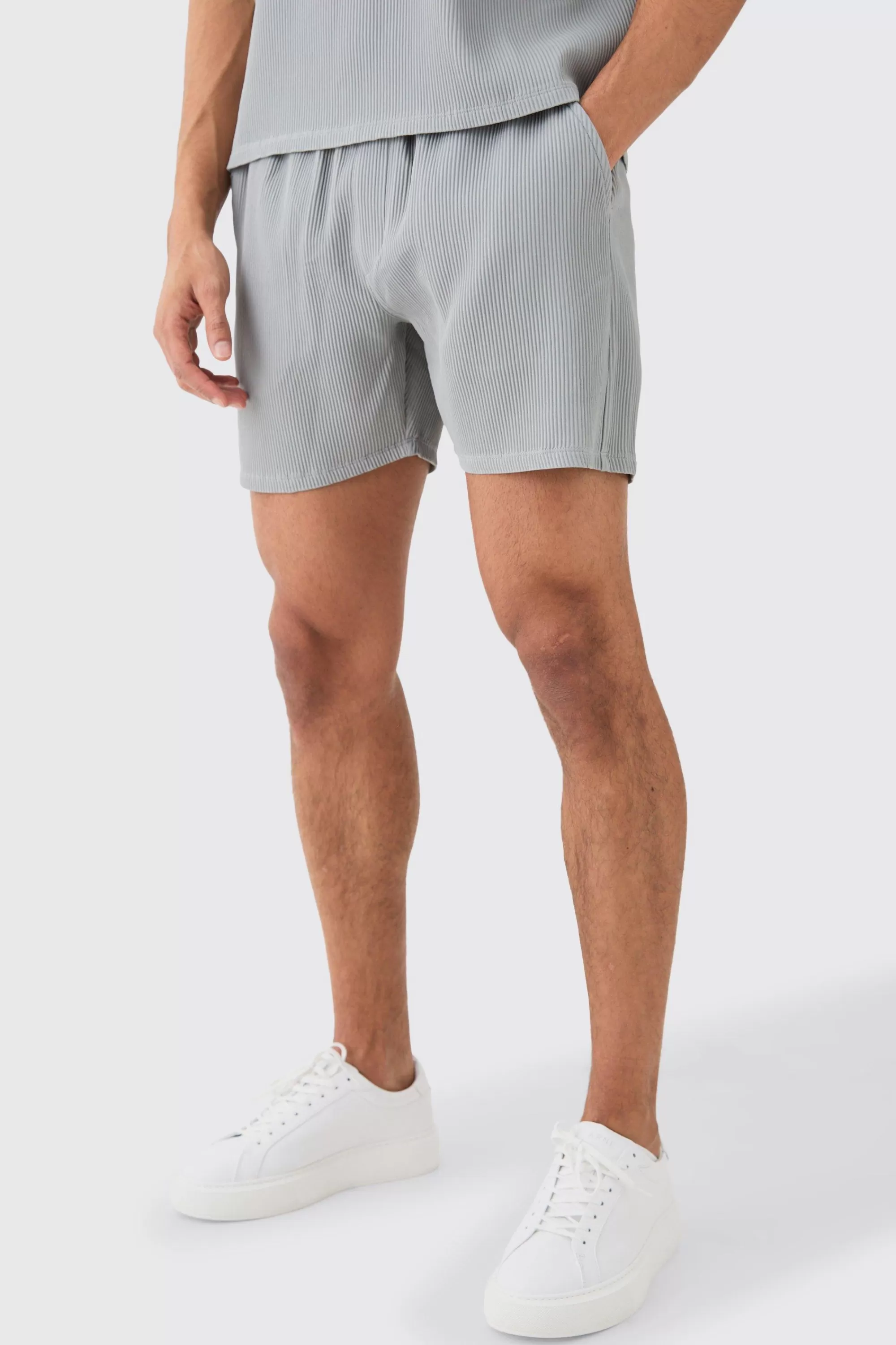 boohooMAN Elasticated Waist Pleated Drawcord Shorts | UK
