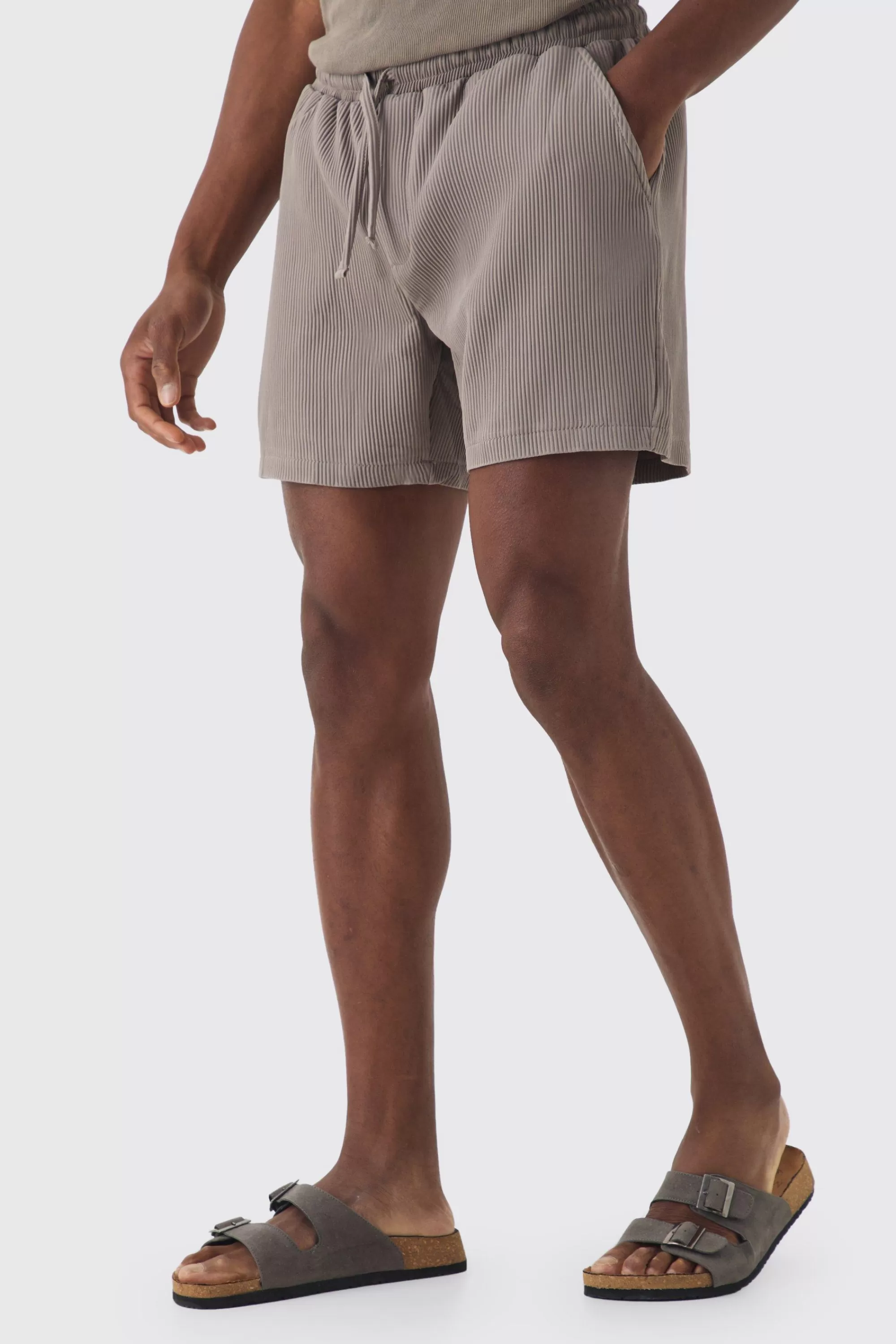 boohooMAN Elasticated Waist Pleated Drawcord Shorts | UK