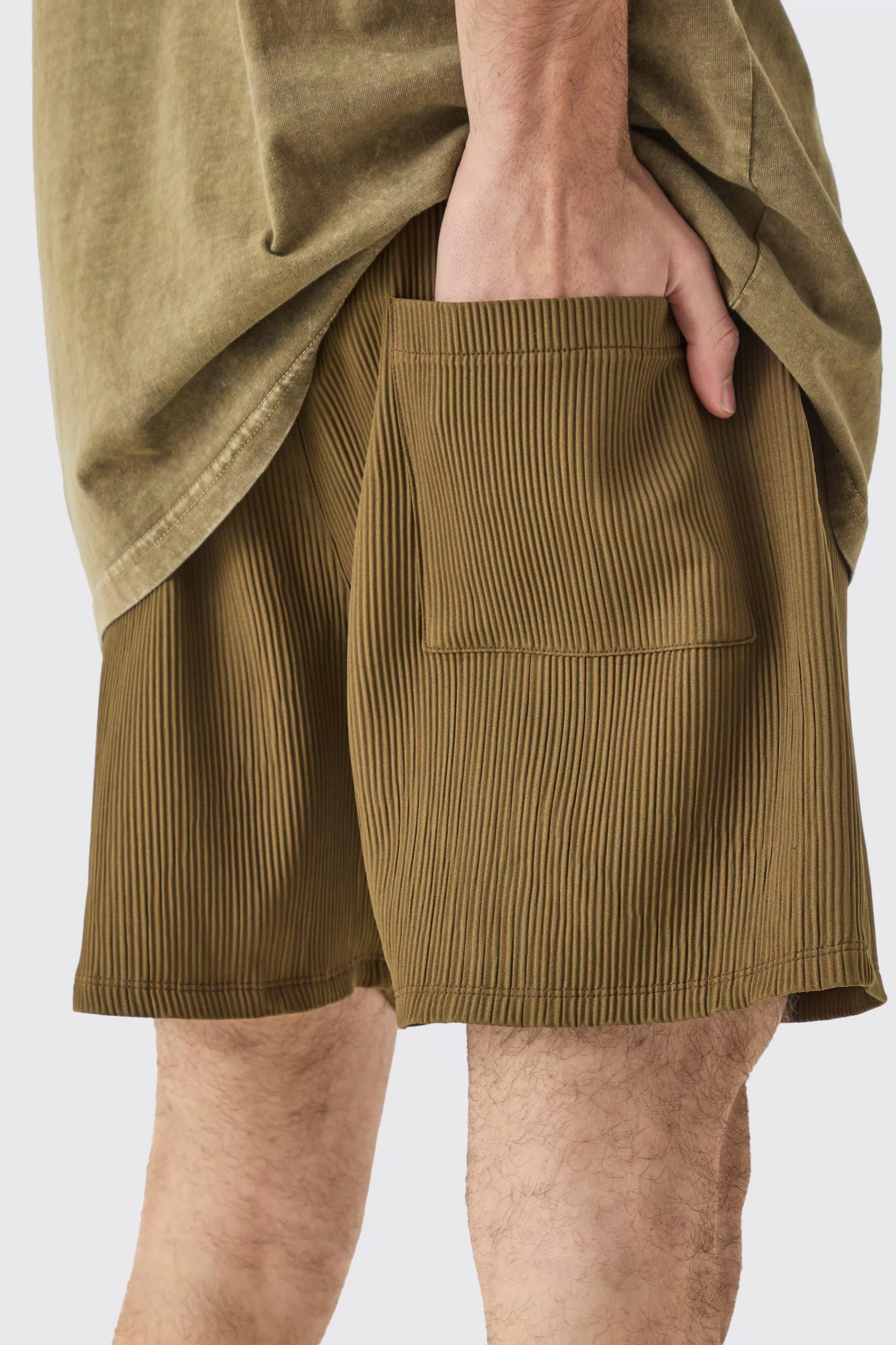 boohooMAN Elasticated Waist Pleated Drawcord Shorts | UK
