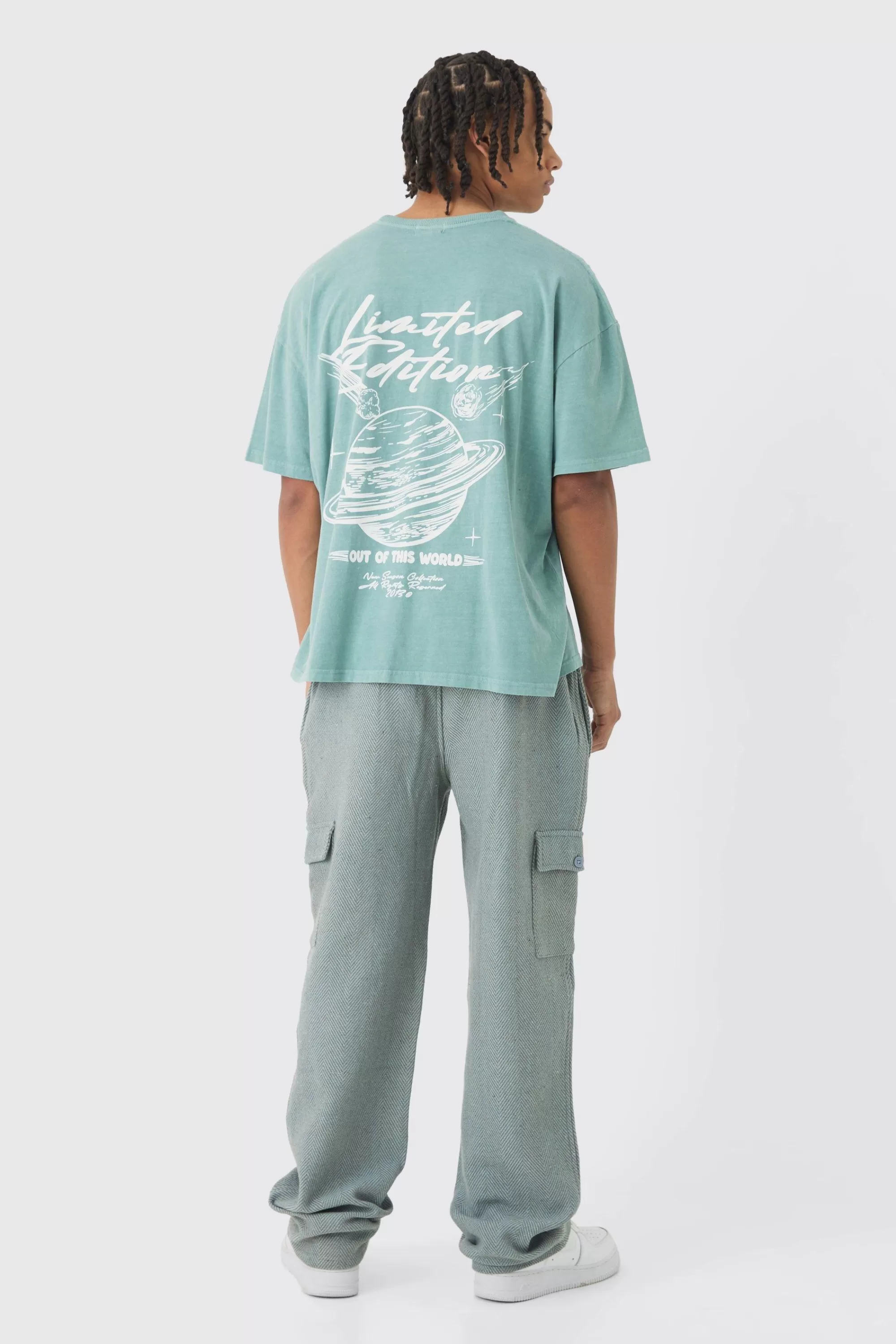 boohooMAN Elasticated Waist Relaxed Herringbone Textured Cargo Trousers | UK