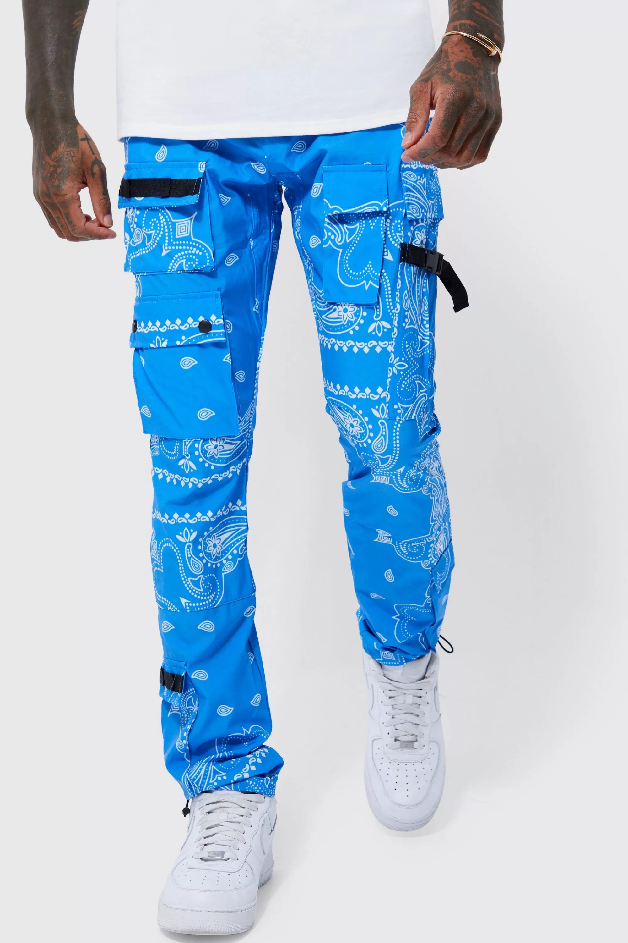 boohooMAN Elasticated Waist Slim Fit Bandanna Print Cargo Trousers | UK