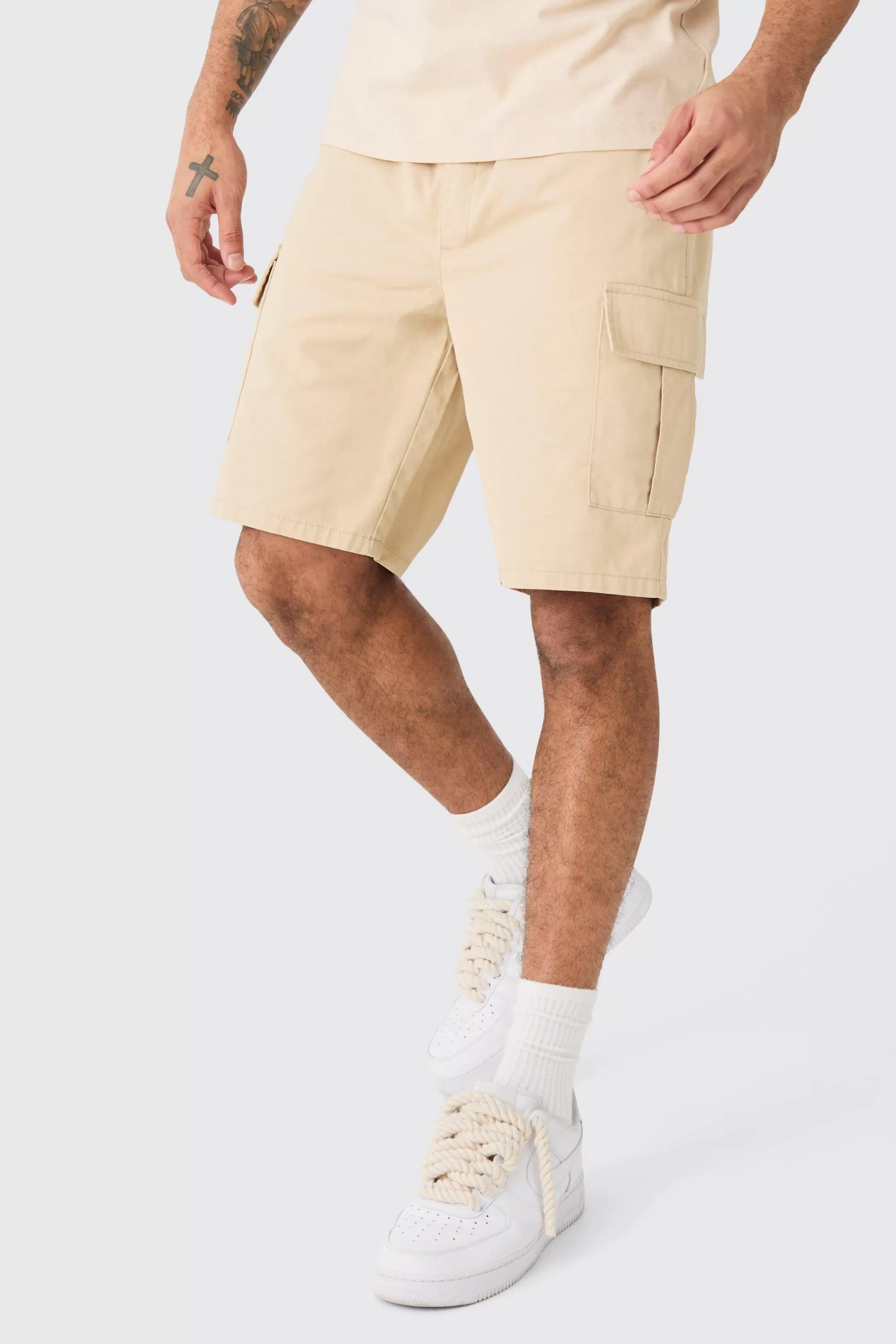 boohooMAN Elasticated Waist Relaxed Fit Cargo Shorts | UK