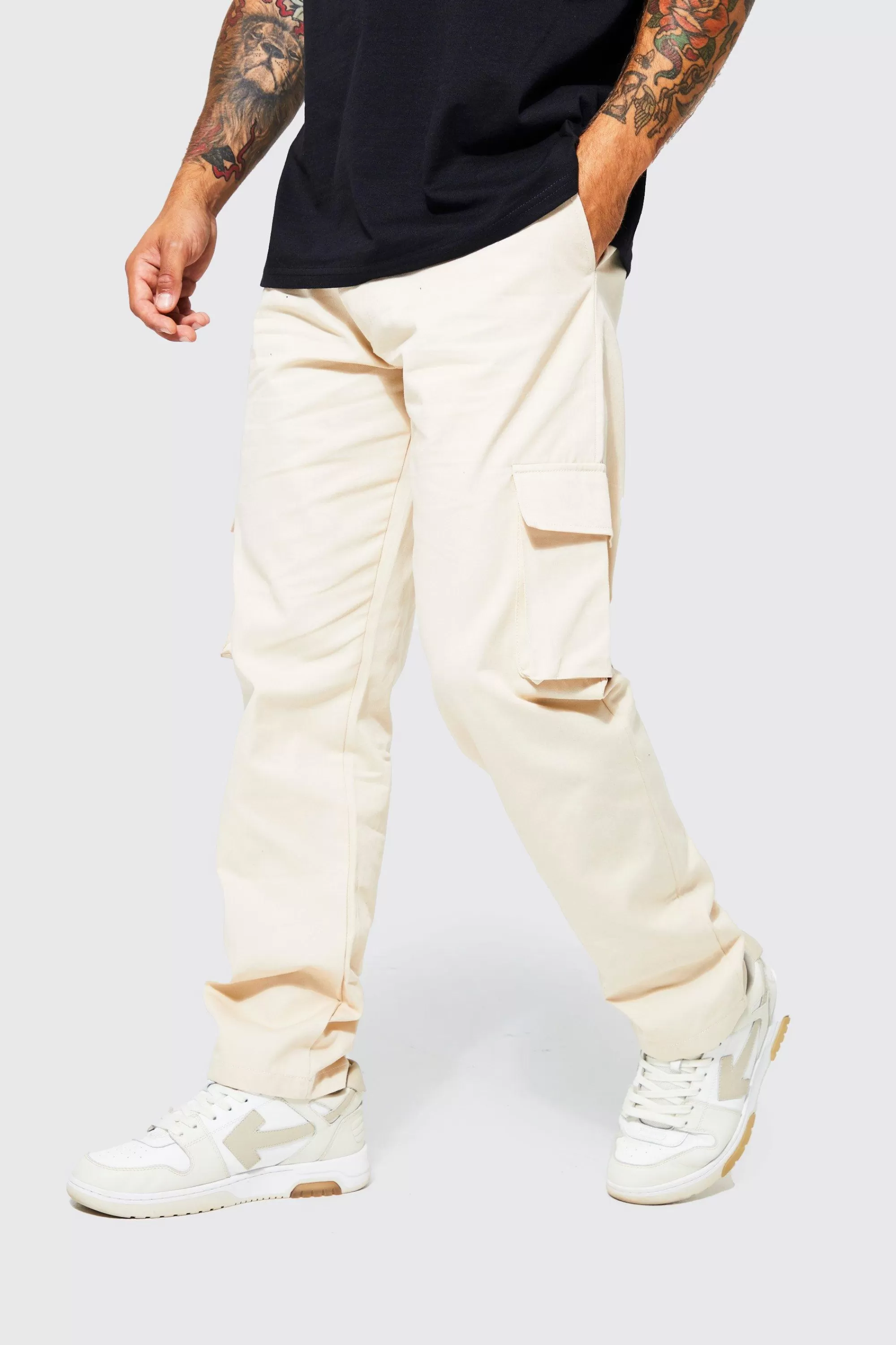 boohooMAN Fixed Waist Relaxed Fit Cargo Trouser | UK