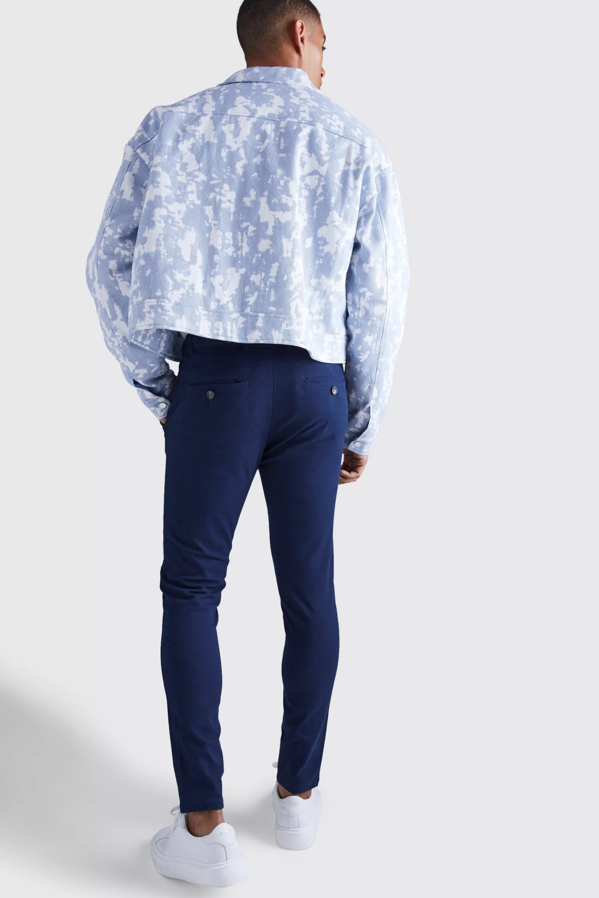 boohooMAN Fixed Waist Skinny Chino Trouser | UK
