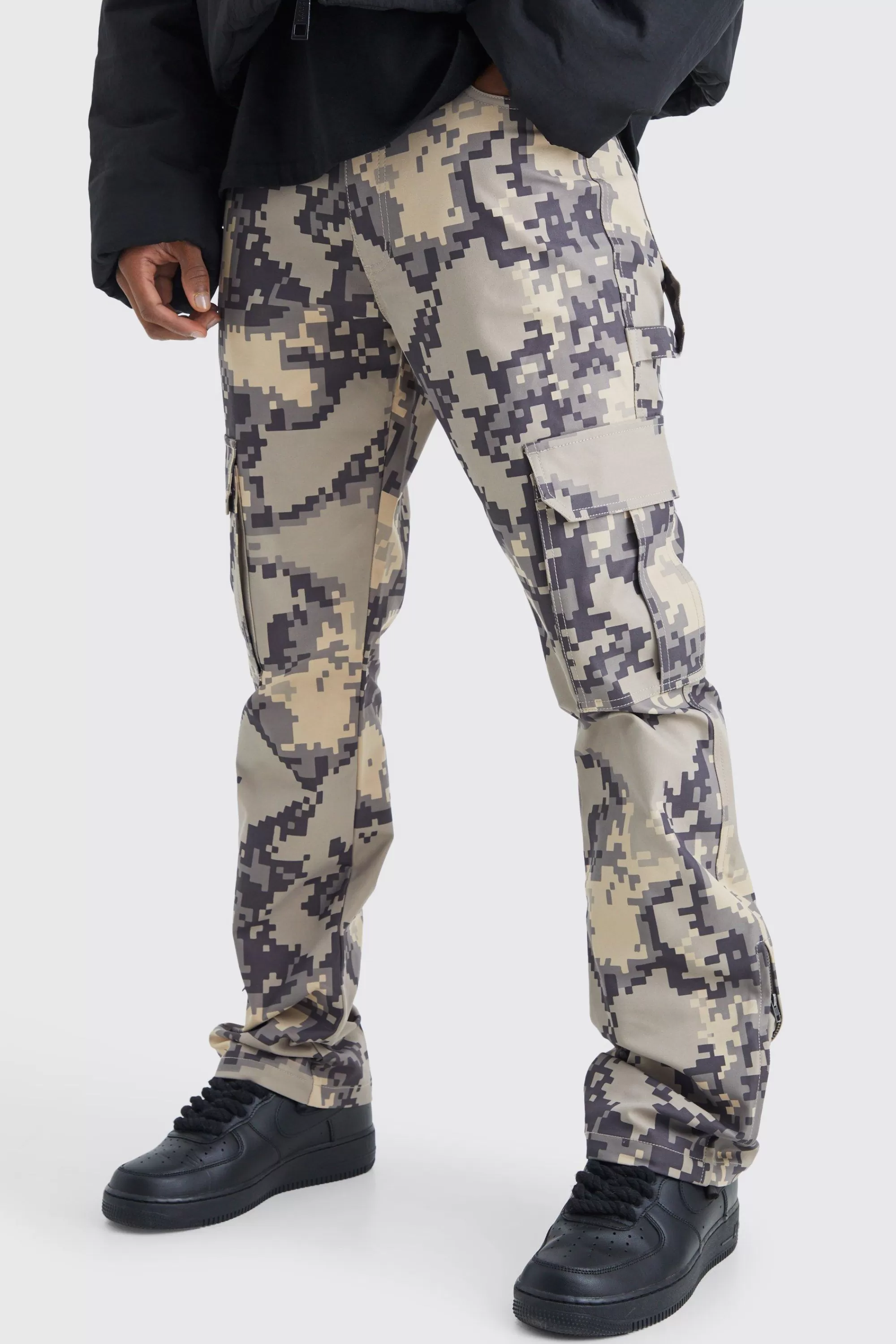 boohooMAN Fixed Waist Slim Flare Gusset Pixel Camo Cargo Trouser | UK