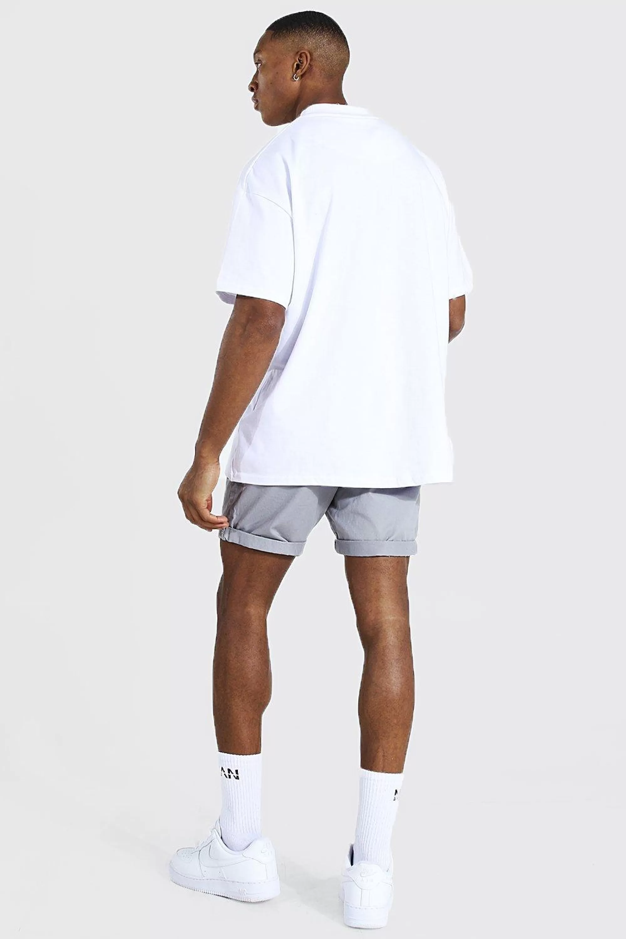 boohooMAN Fixed Waist Stretch Slim Chino Short | UK