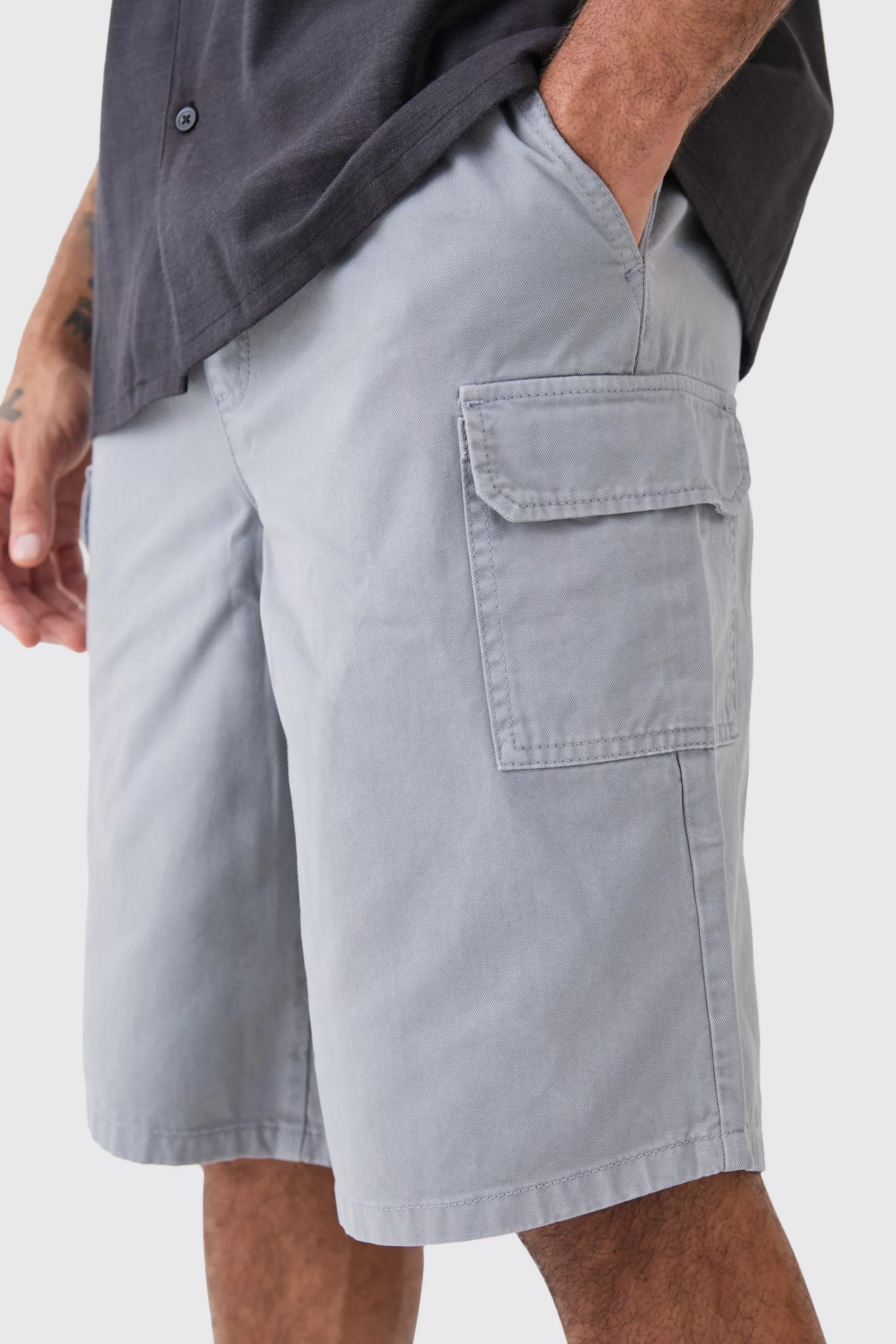boohooMAN Longer Length Relaxed Fit Elasticated Waist Cargo Shorts | UK