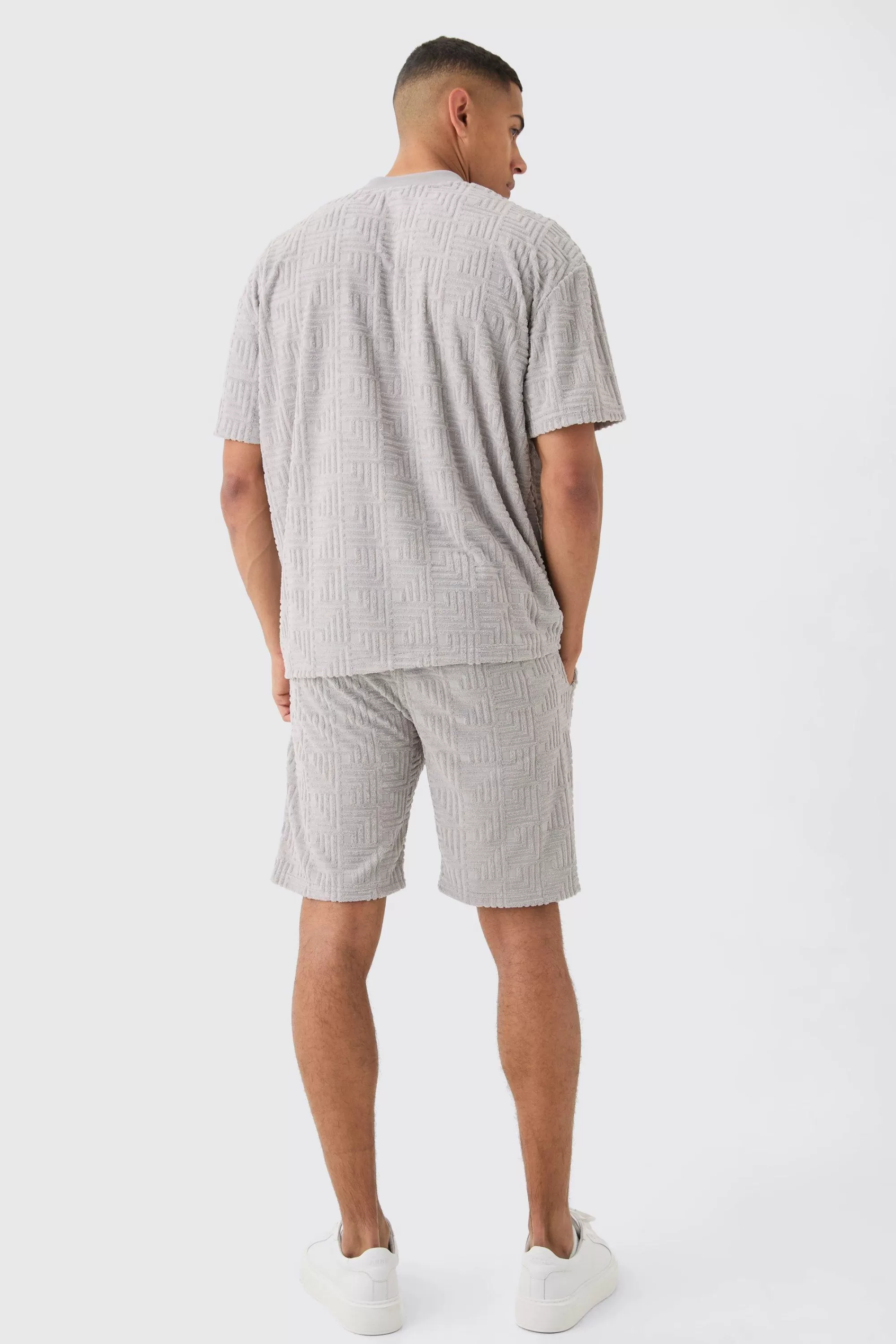 boohooMAN Loose Fit Geo Towelling Jacquard Shorts | UK