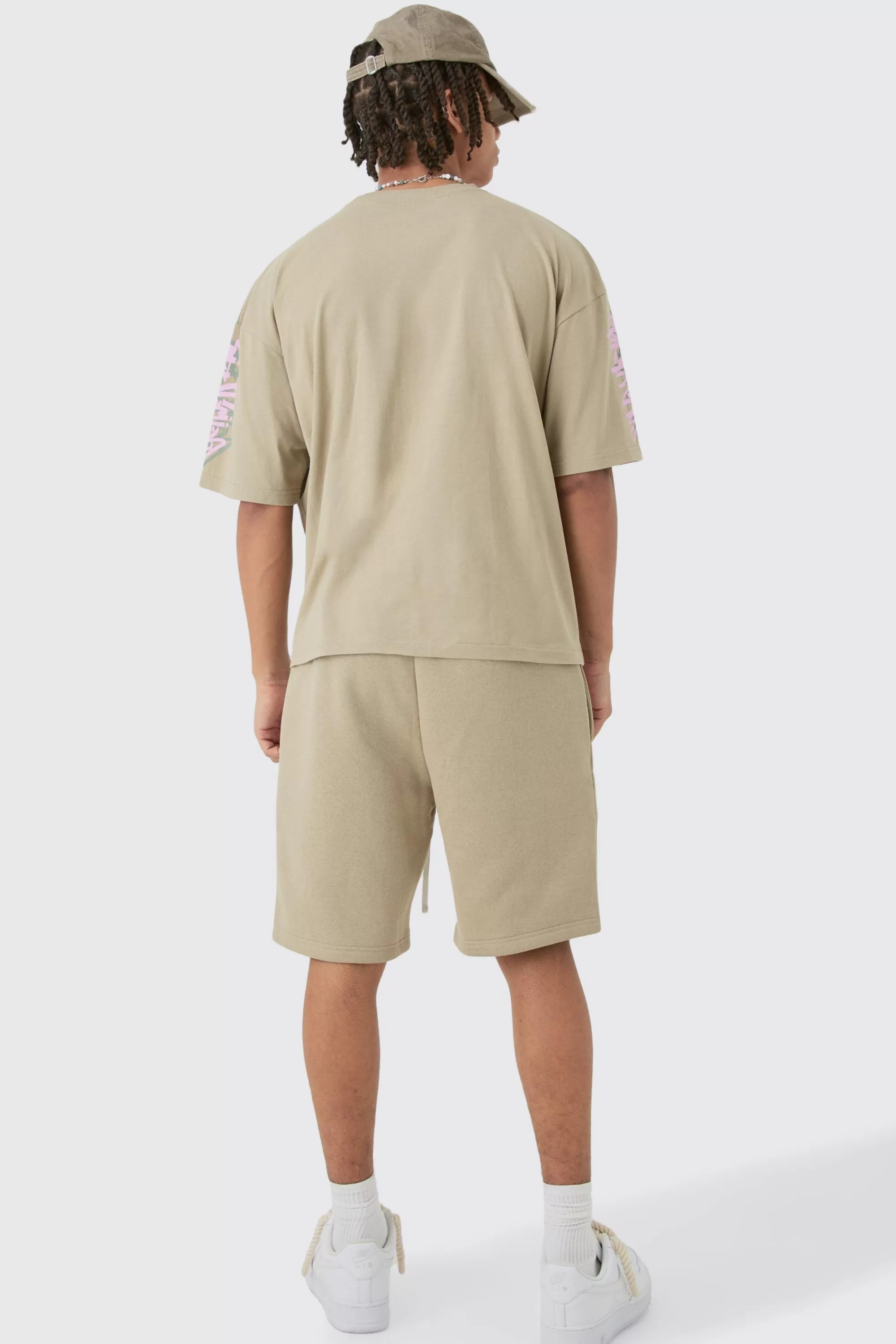 boohooMAN Loose Fit Graffiti Printed Jersey Shorts | UK