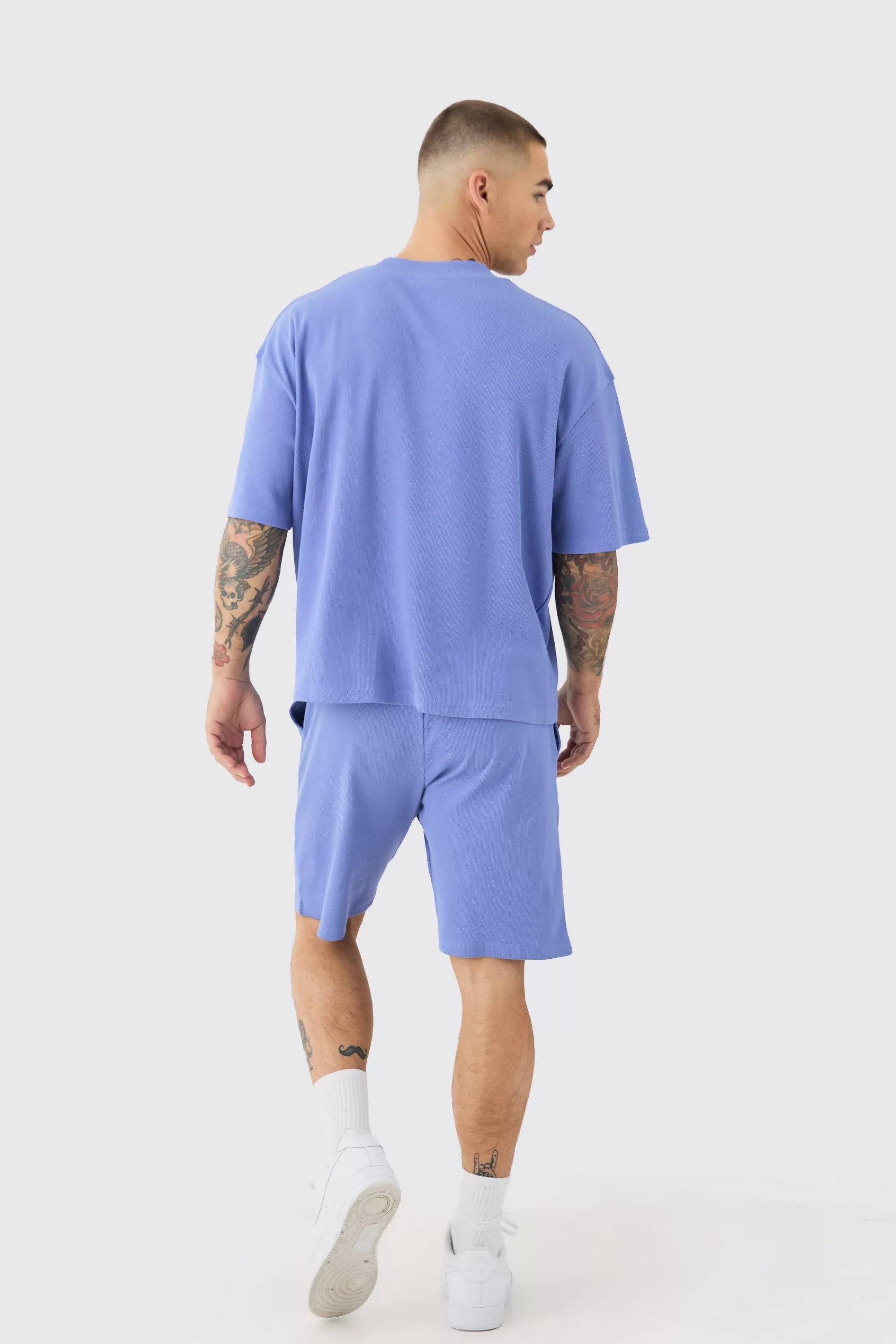 boohooMAN Loose Fit Mid Length Heavyweight Ribbed Shorts | UK