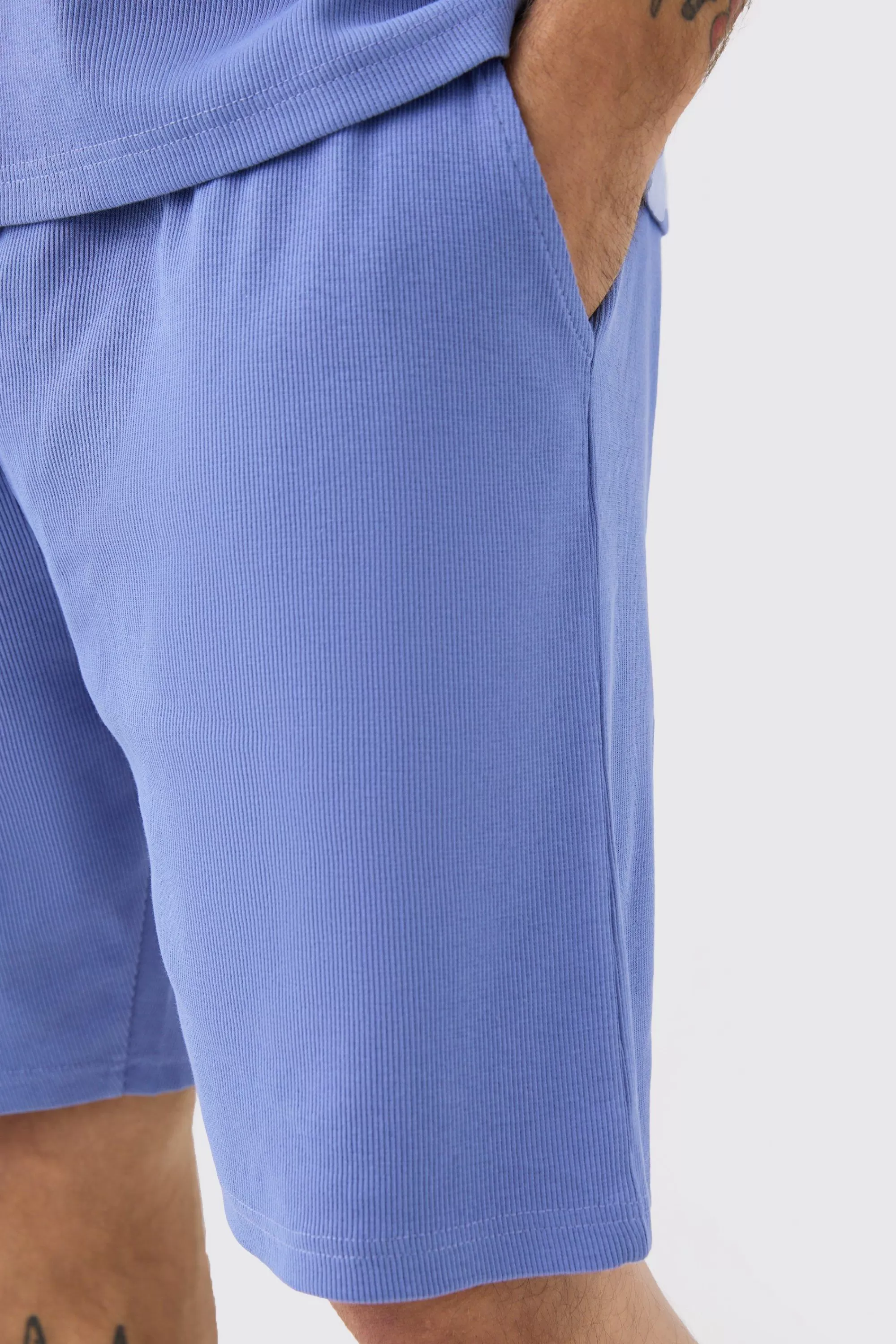 boohooMAN Loose Fit Mid Length Heavyweight Ribbed Shorts | UK