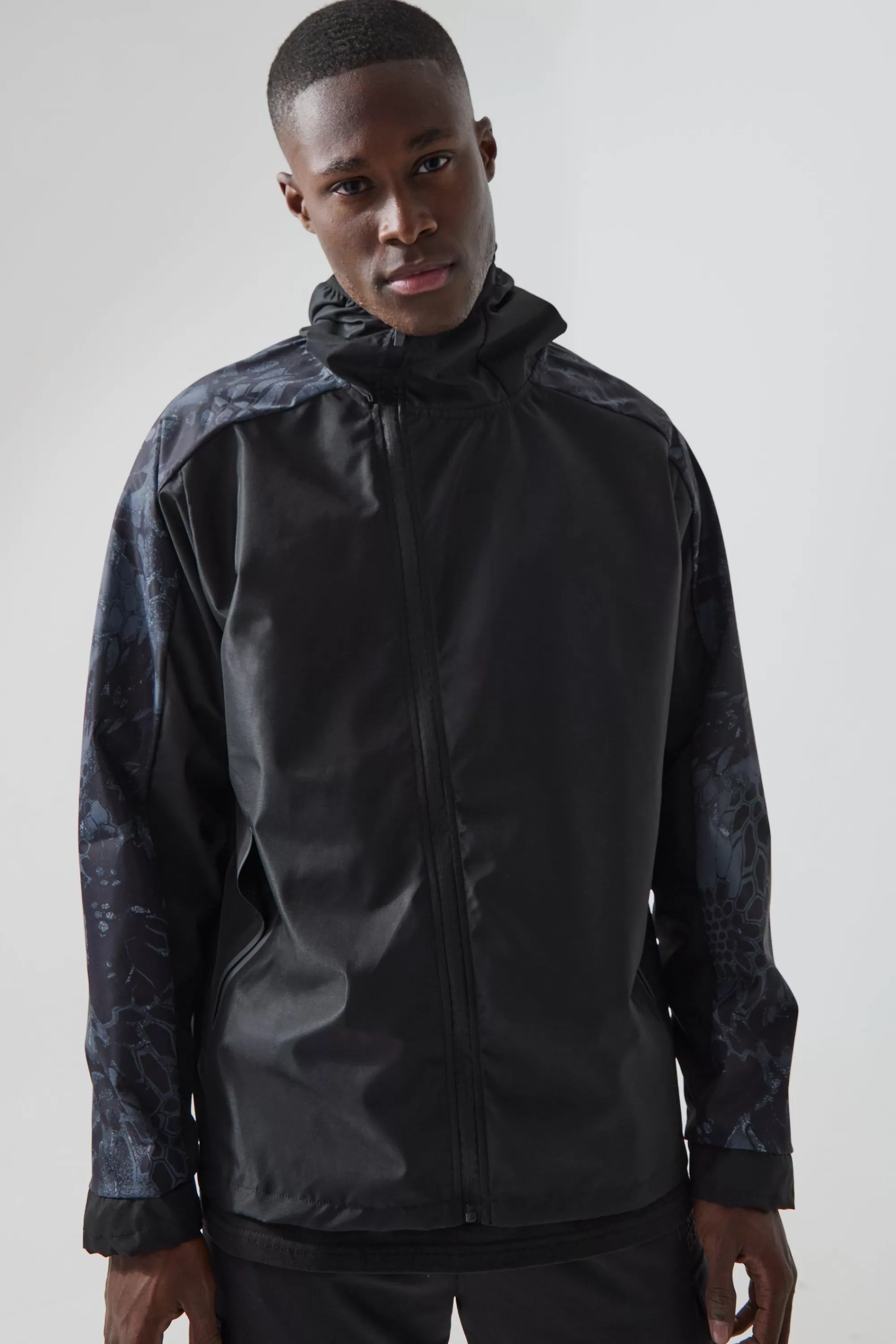 boohooMAN Man Active Geo Panelled Regular Fit Trail Windbreaker | UK