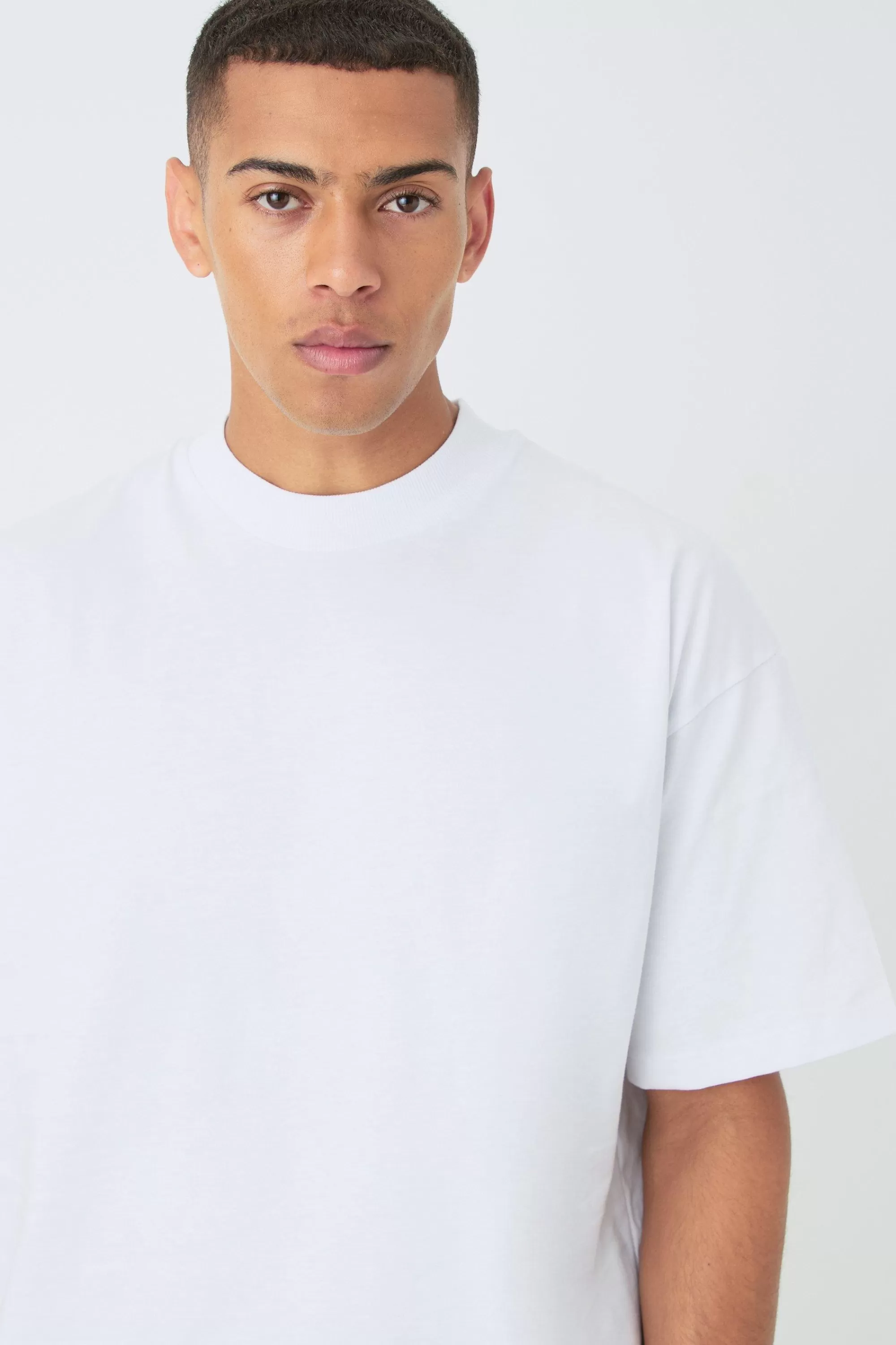 boohooMAN Man Oversized Extended Neck T-shirt And Jacquard Shorts Set | UK