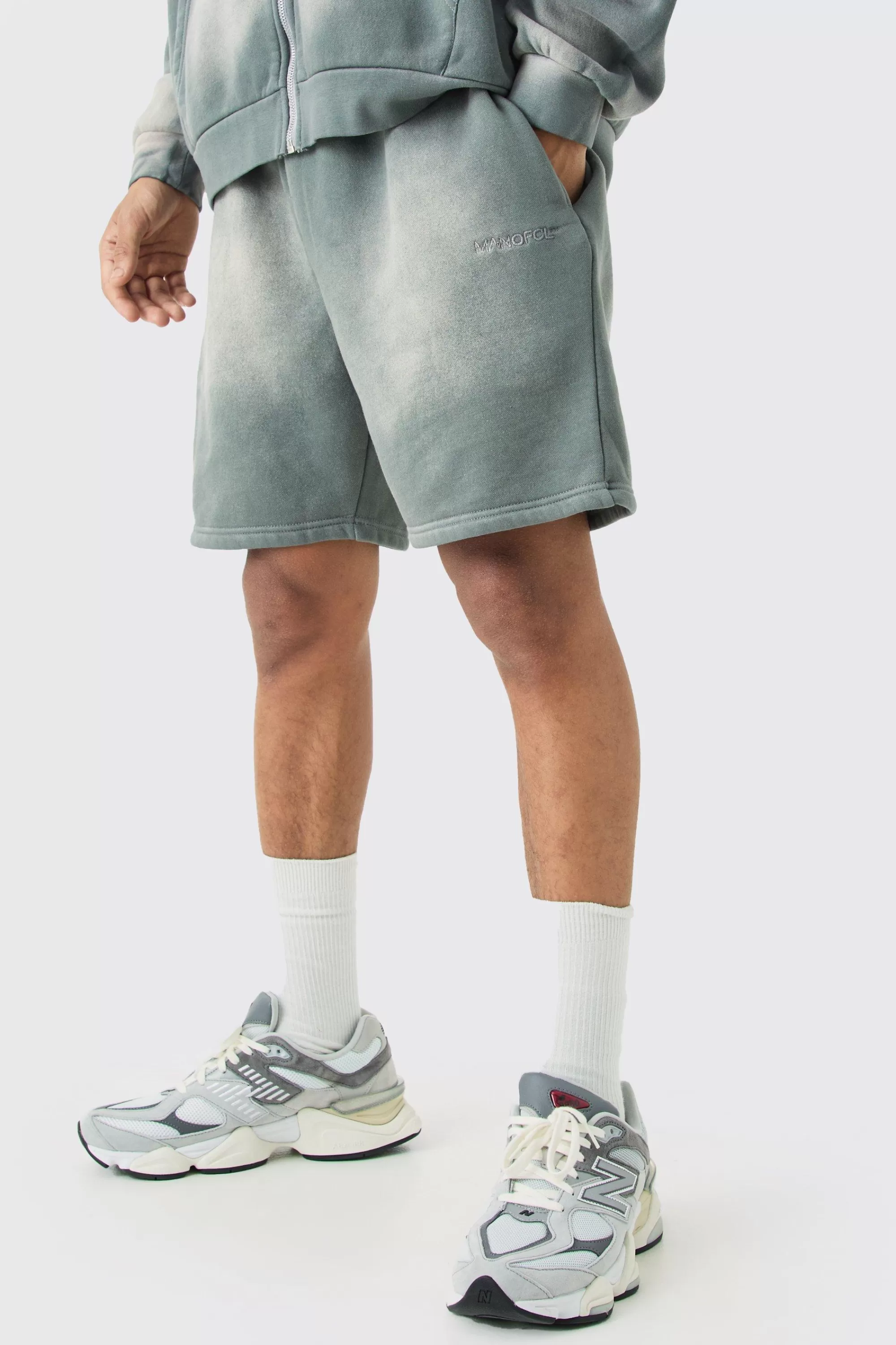 boohooMAN Man Relaxed Fit Sun Bleach Washed Shorts | UK