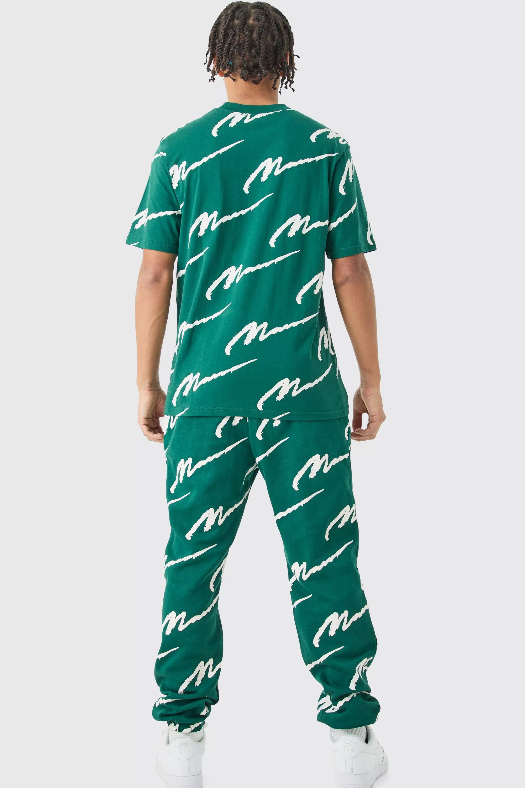 boohooMAN Man Signature All Over Print Tshirt & Jogger Set | UK