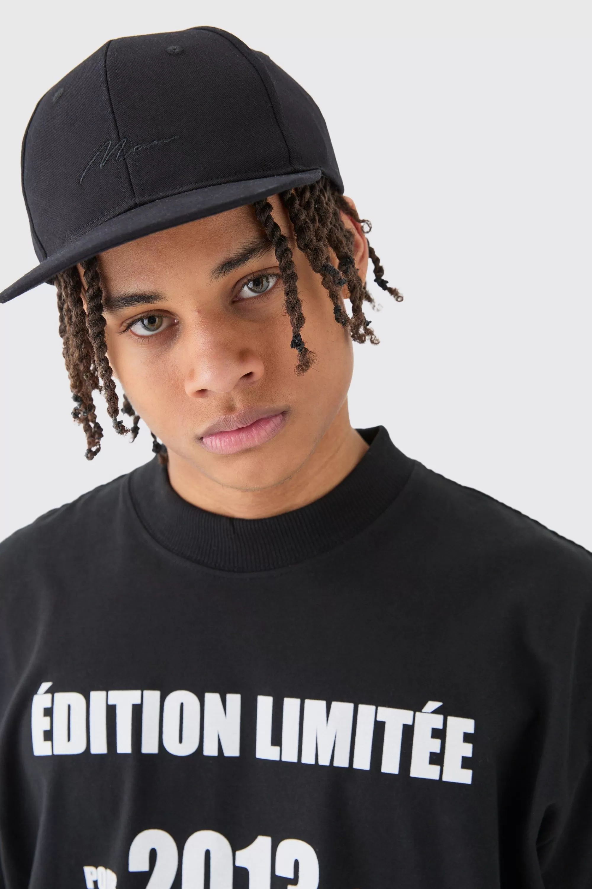 boohooMAN Man Signature Basic Snapback Cap In | UK