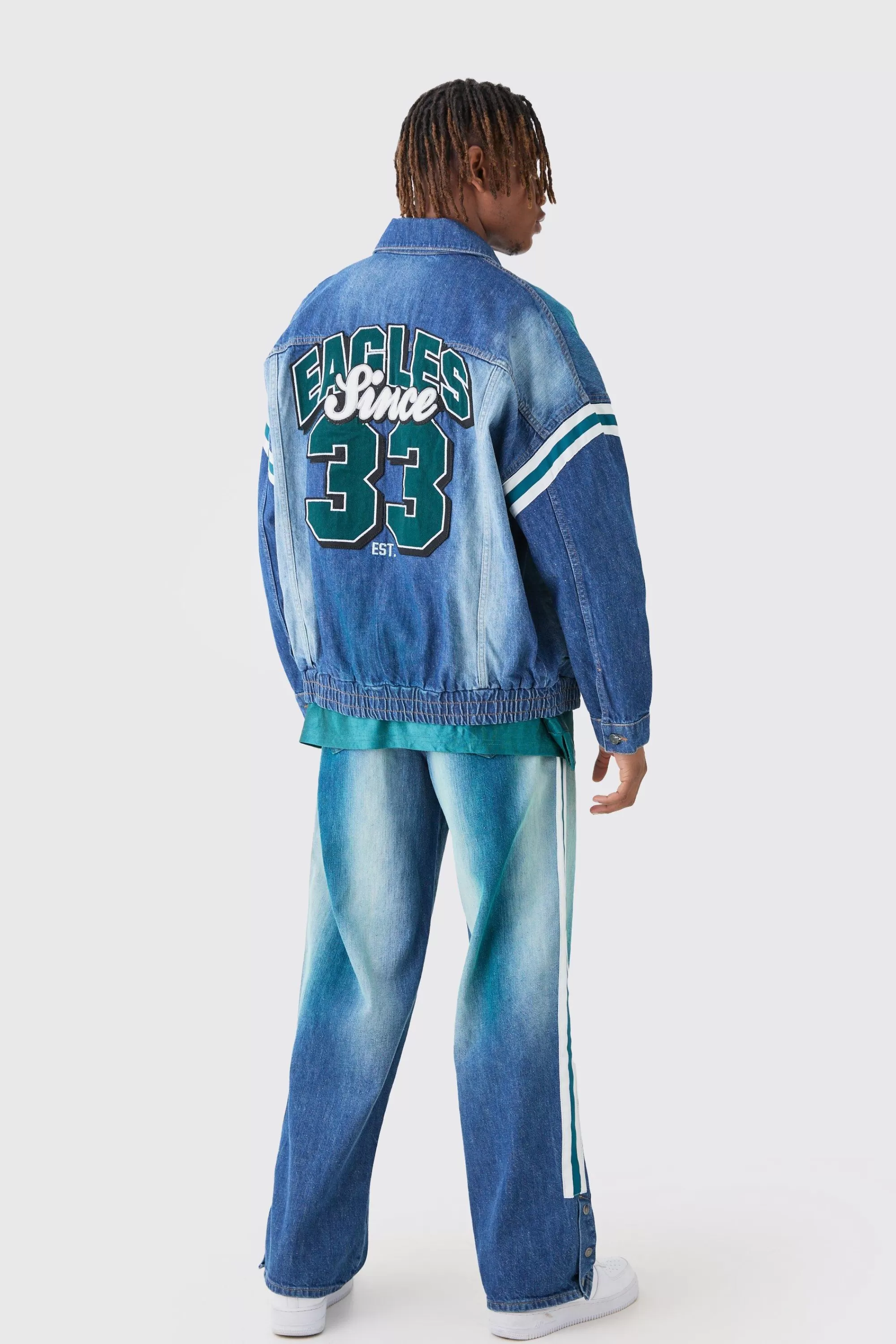 boohooMAN Nfl Eagles Baggy Rigid Popper Hem Tinted Jeans | UK