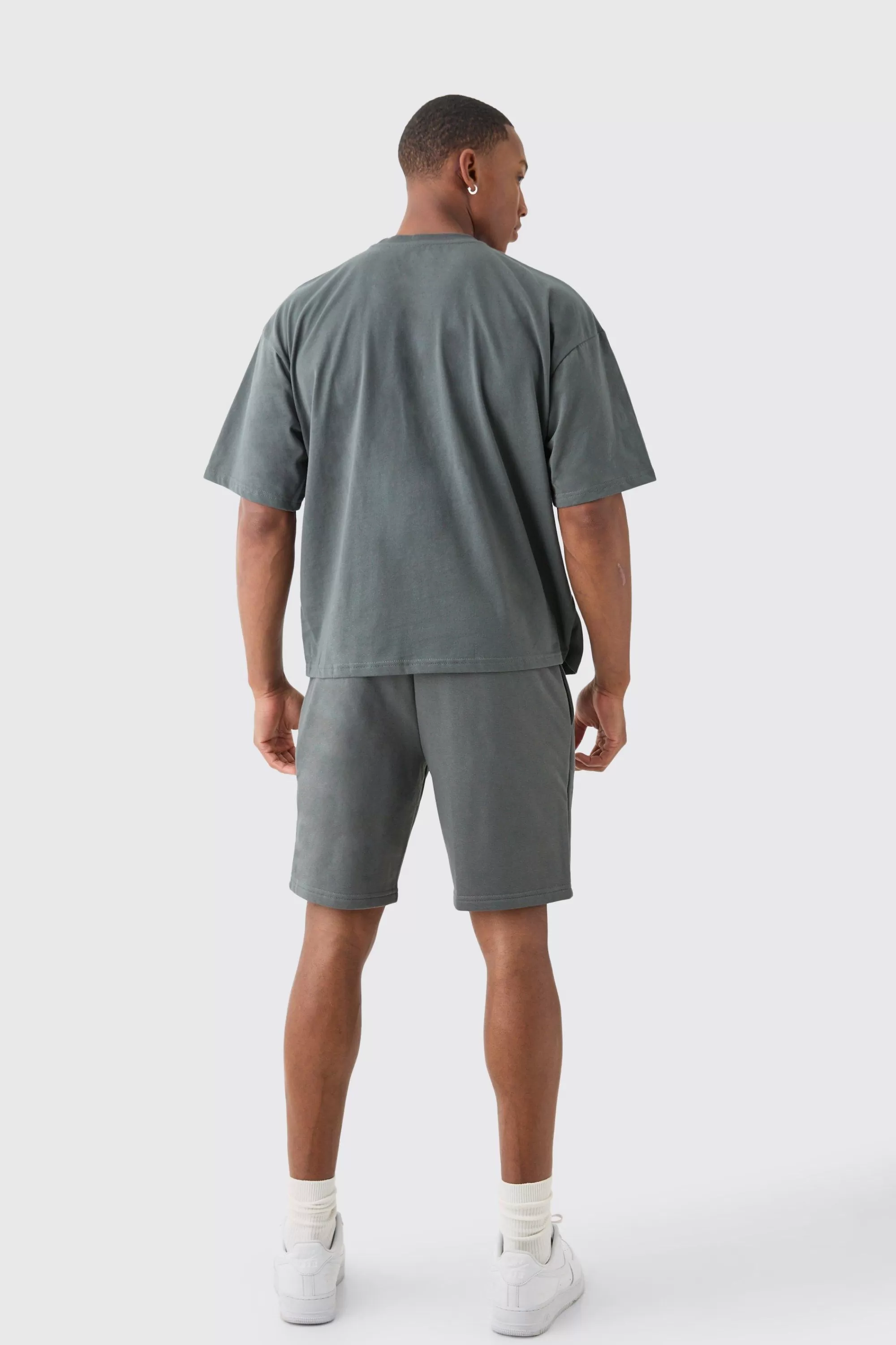 boohooMAN Oversized Boxy Graffiti Spray Graphic T-shirt Set | UK