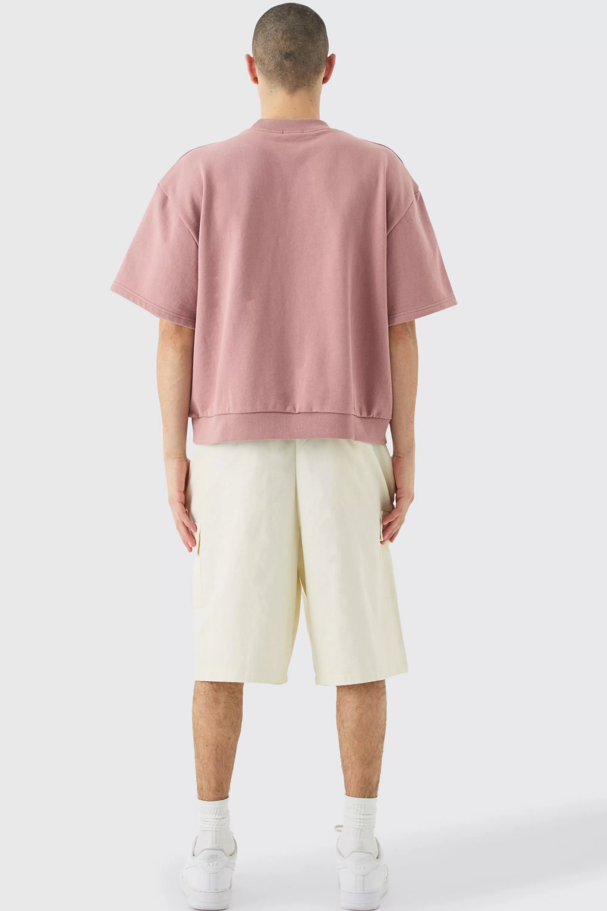 boohooMAN Oversized Boxy Heavyweight Short Sleeve Sweatshirt | UK
