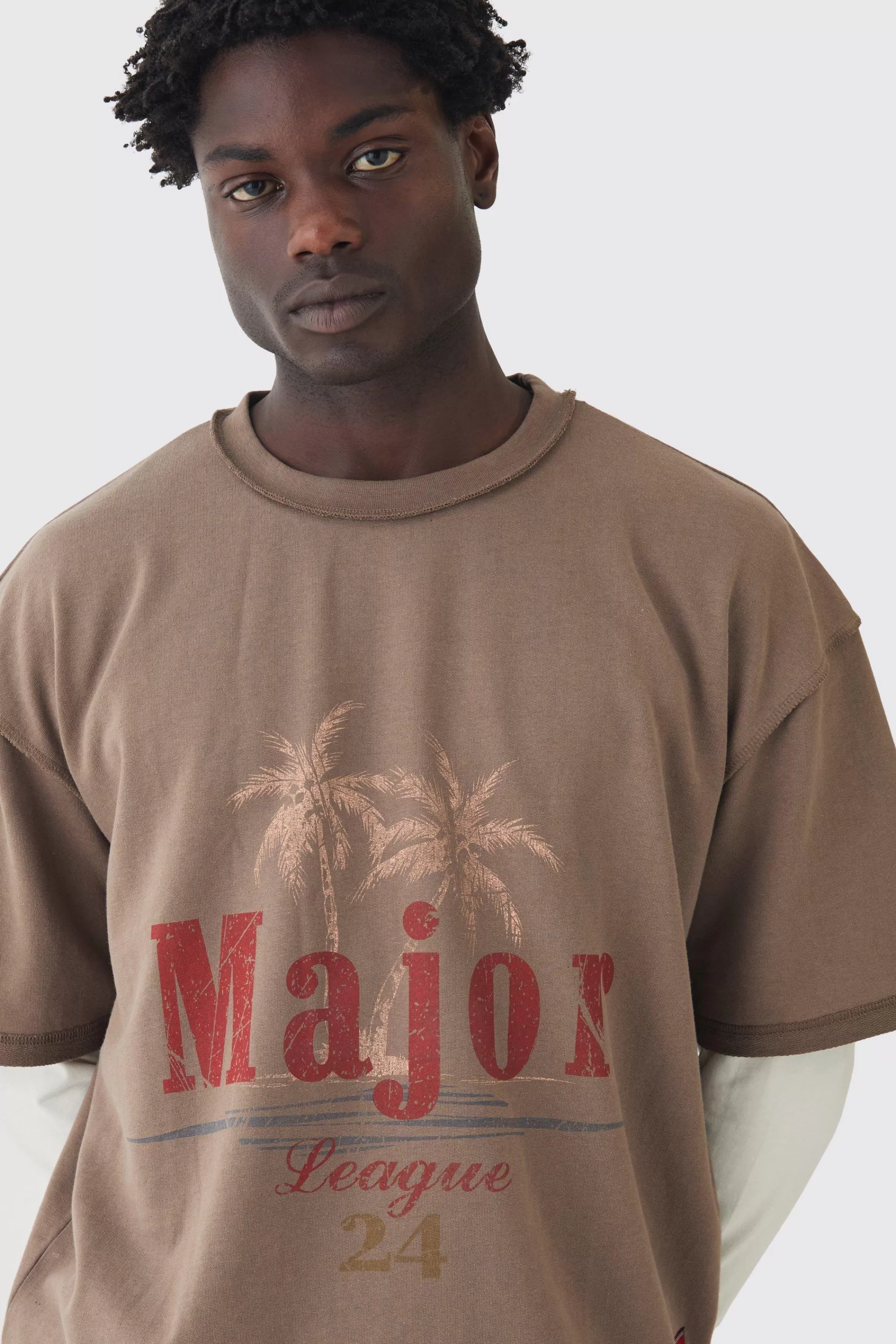 boohooMAN Oversized Boxy Loopback Short Sleeve Exposed Seam Sweatshirt | UK